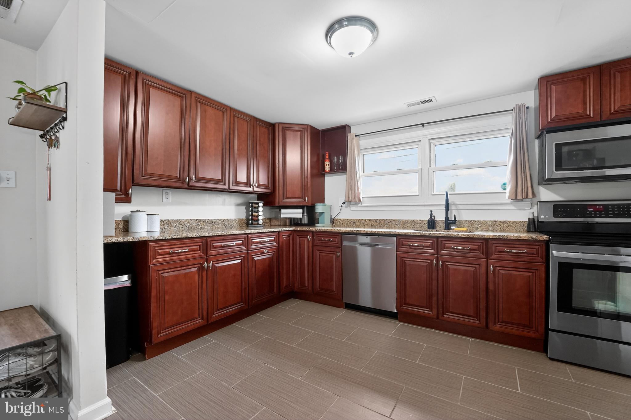 HIGHLAND - Residential