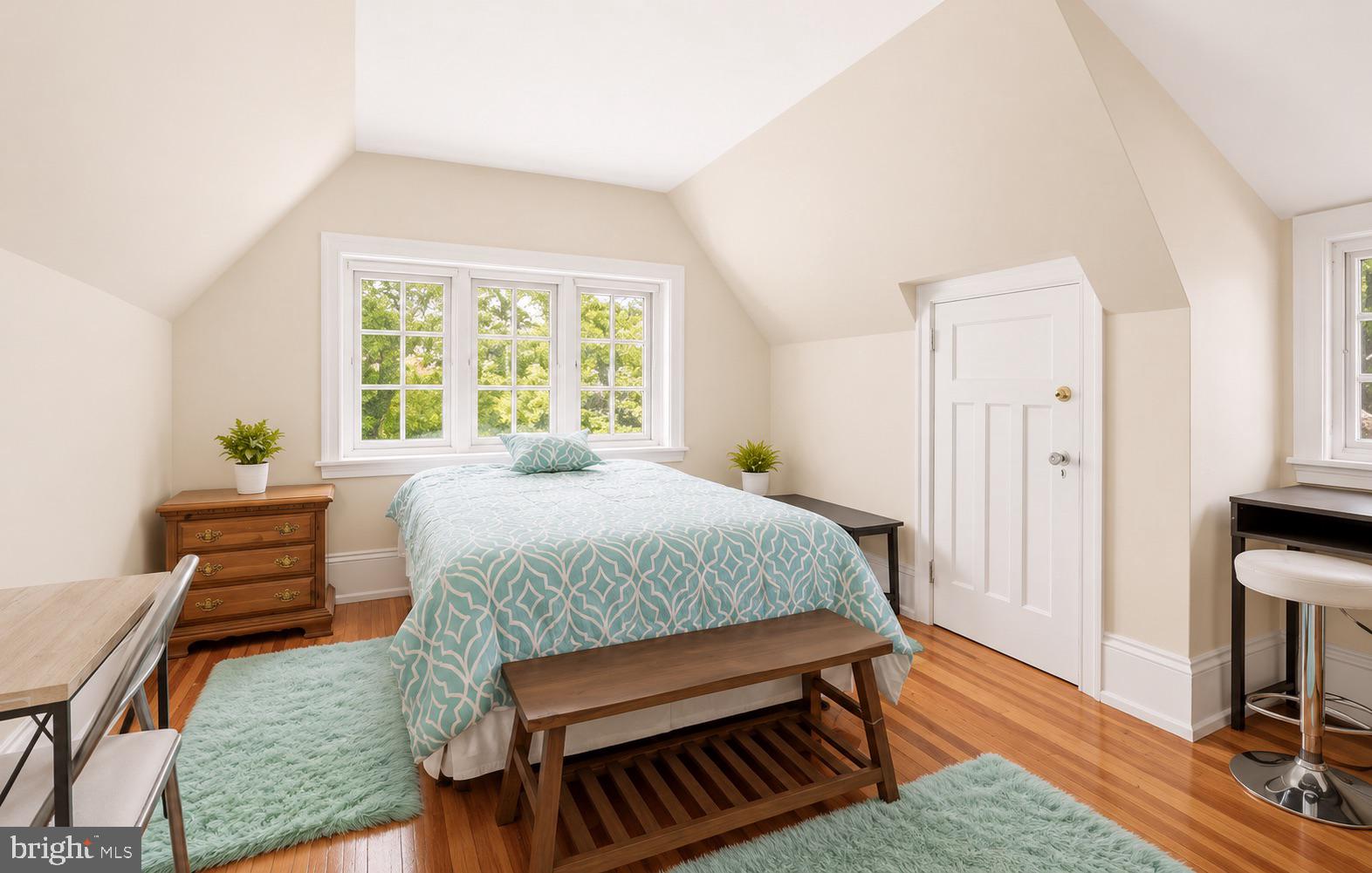 JENKINTOWN - Residential