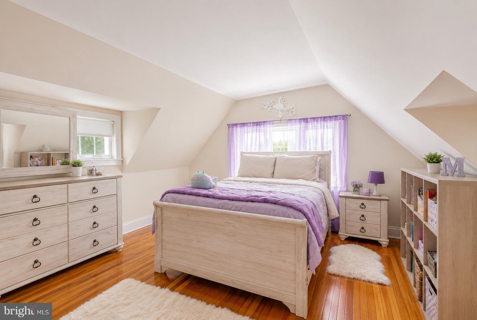 JENKINTOWN - Residential