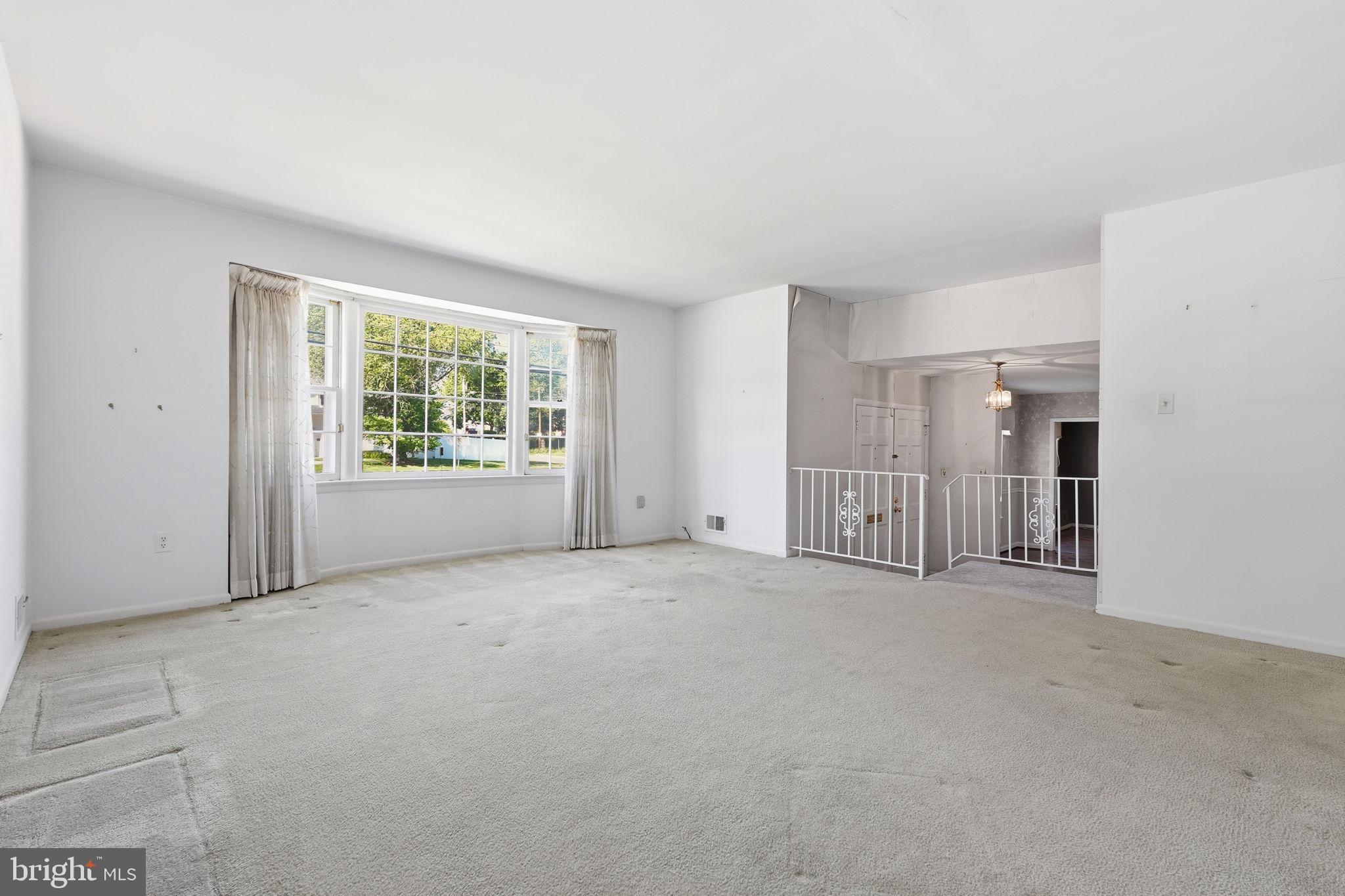 REGENCY ESTATES - Residential