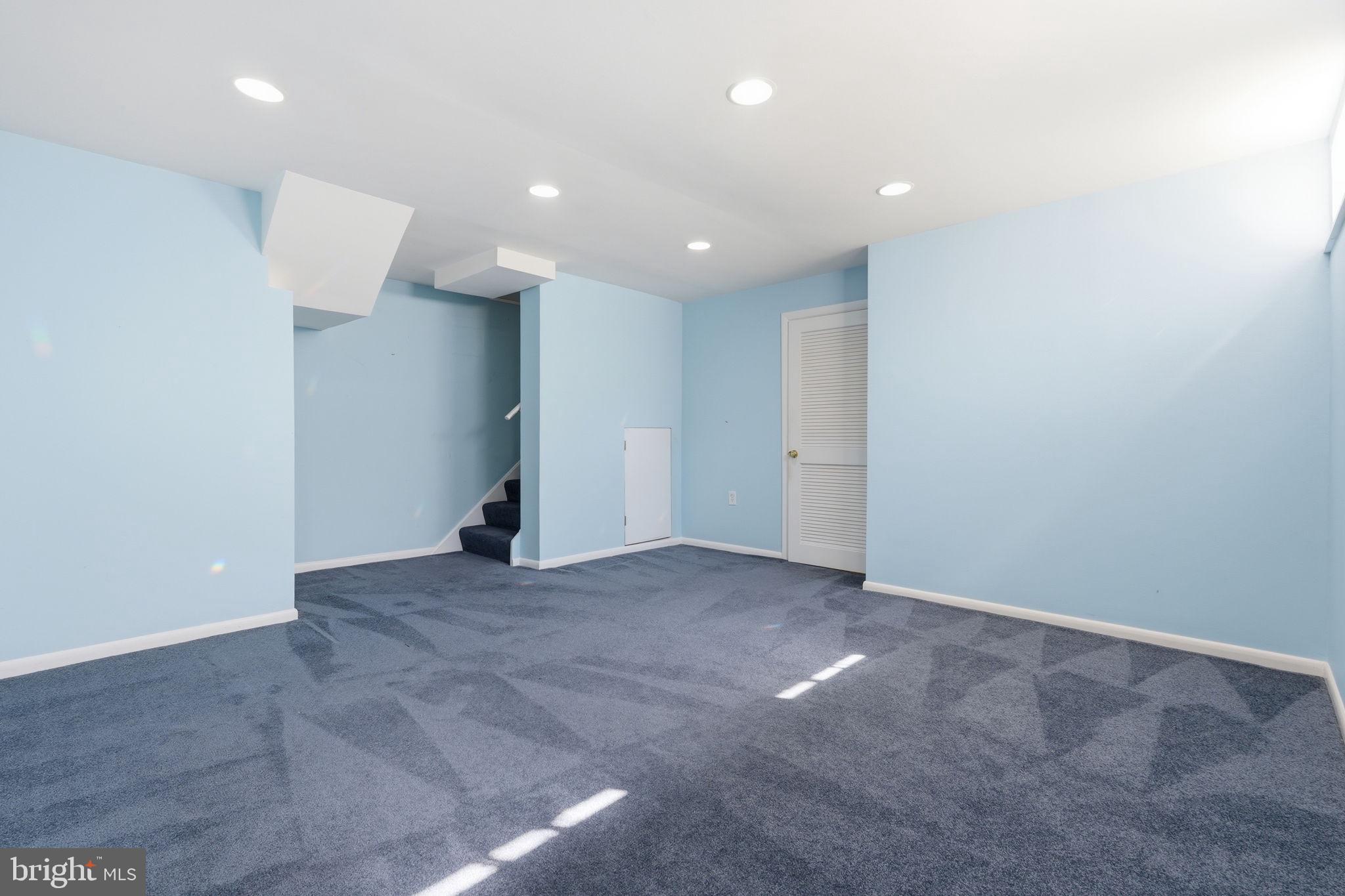 REGENCY ESTATES - Residential