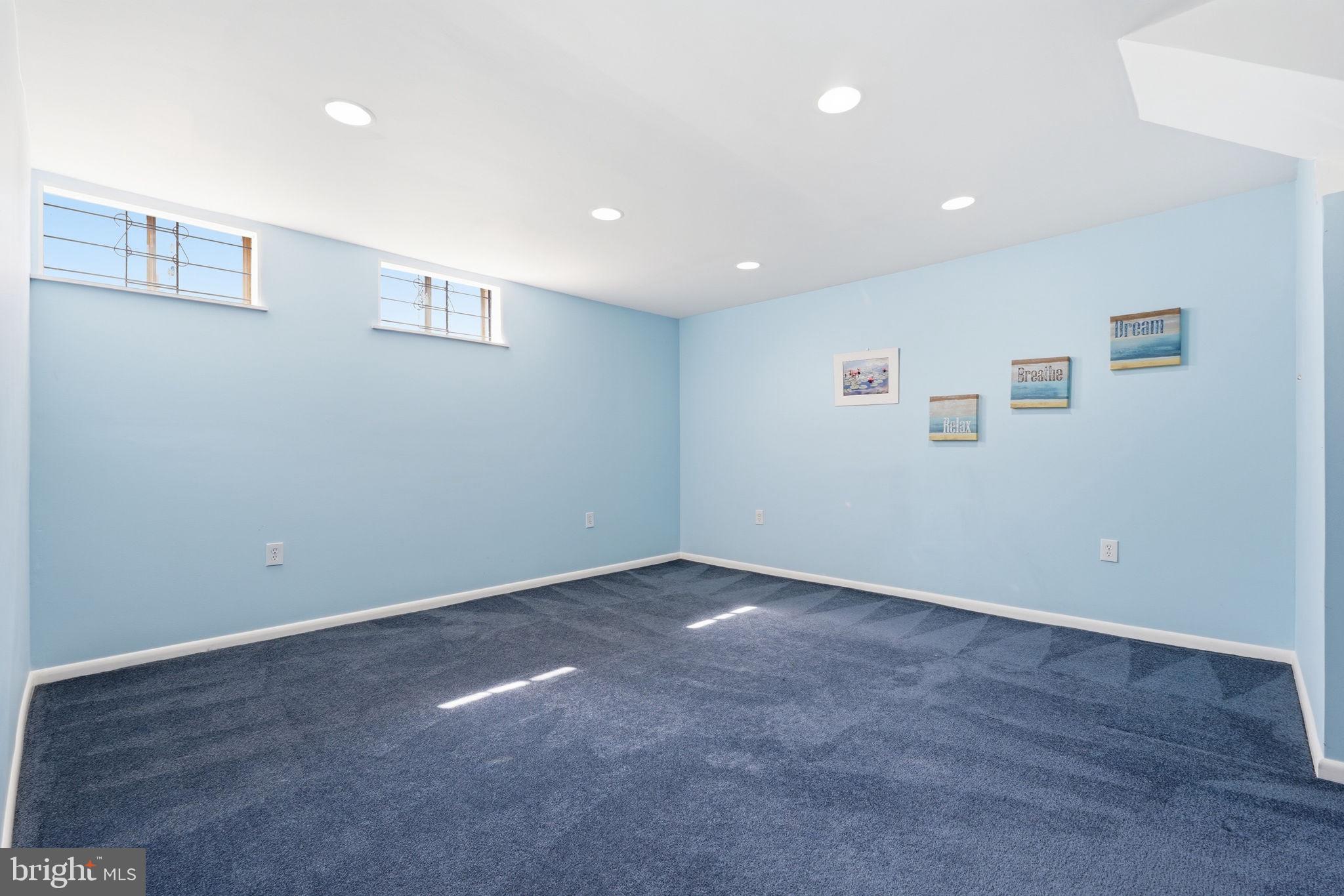 REGENCY ESTATES - Residential