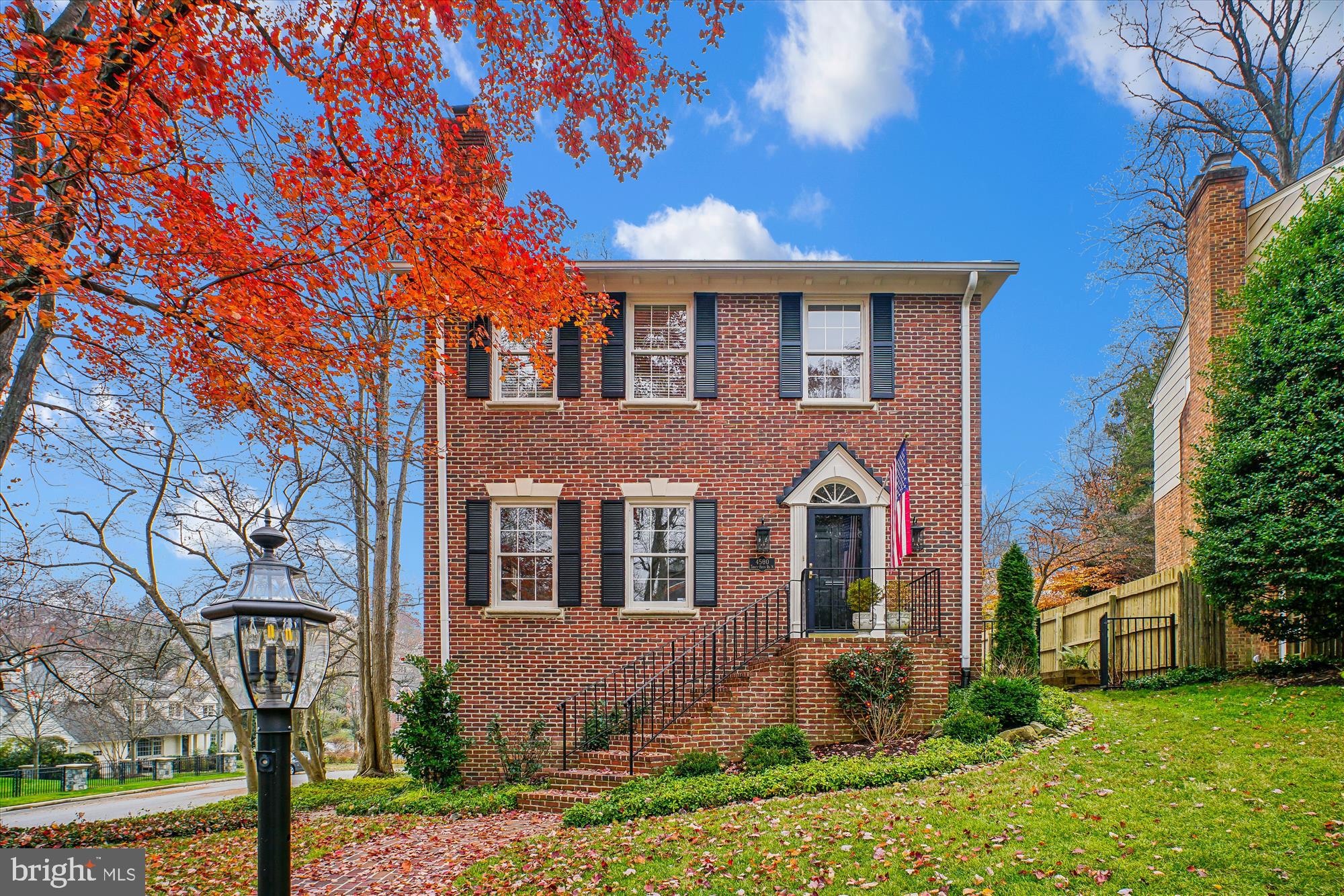 COUNTRY CLUB HILLS - Residential