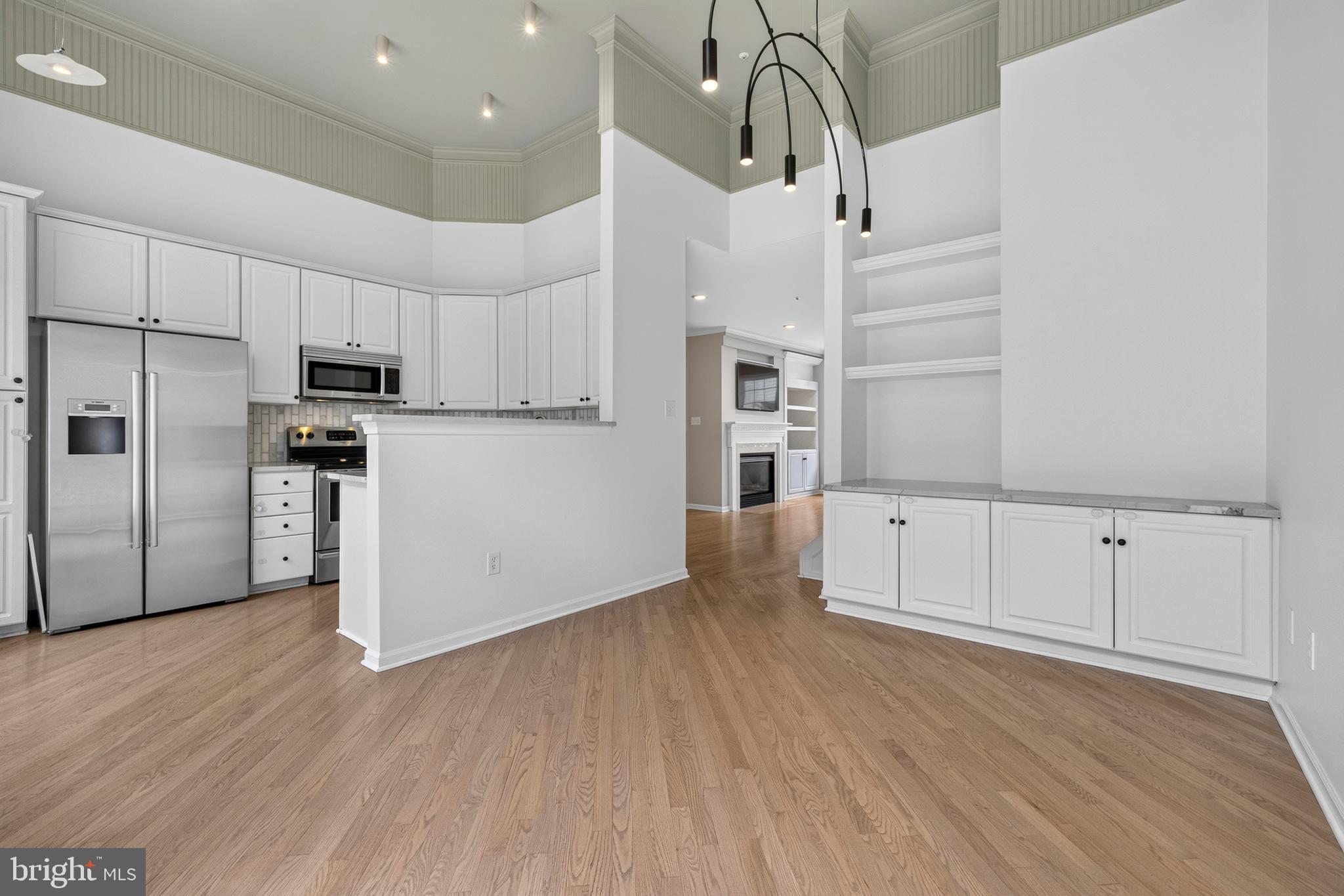 WASHINGTONIAN CENTER - Residential