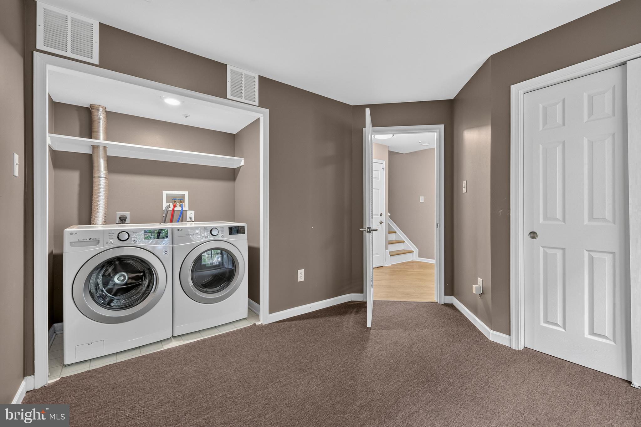 WASHINGTONIAN CENTER - Residential