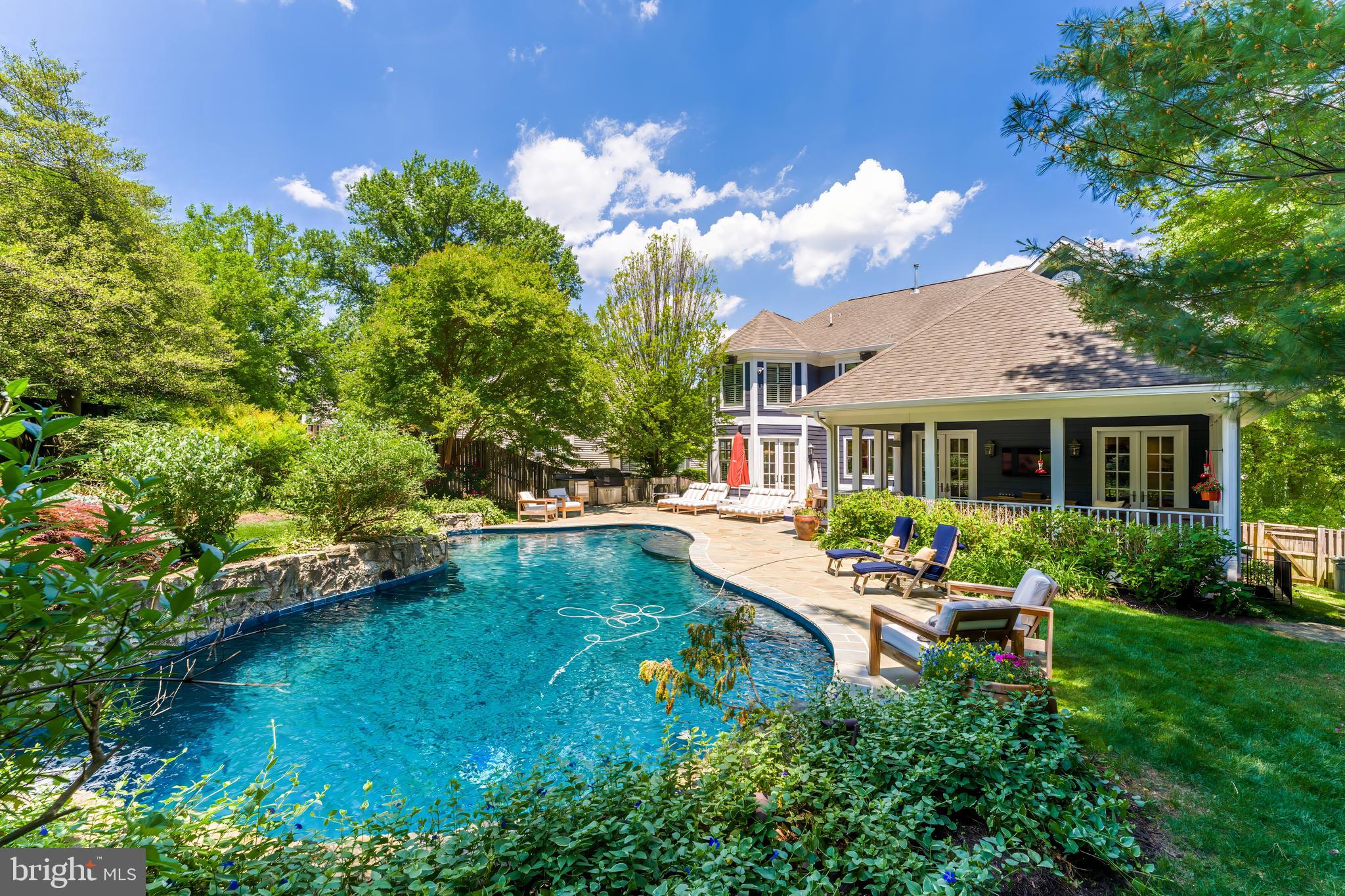 STONELEIGH - Residential
