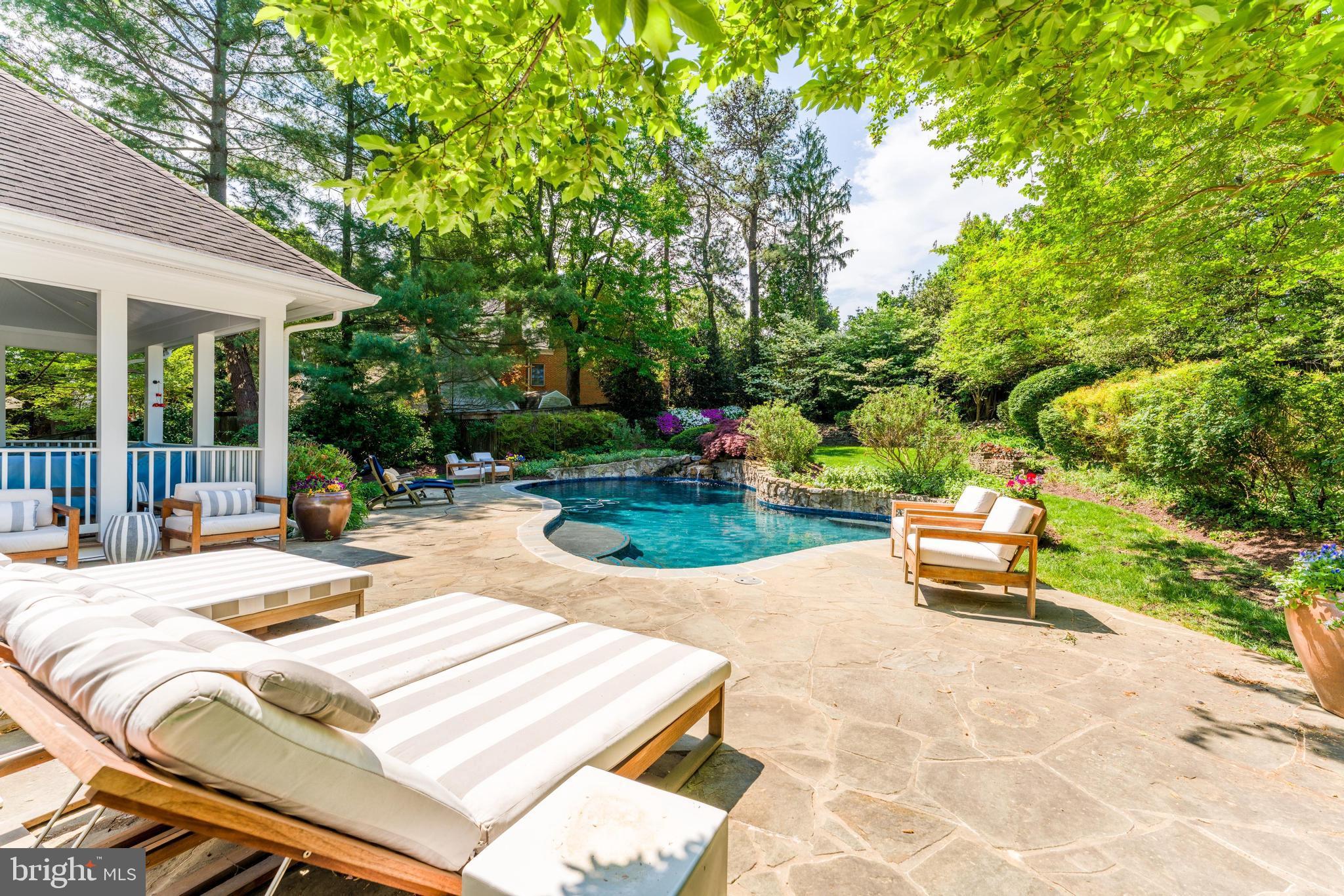 STONELEIGH - Residential