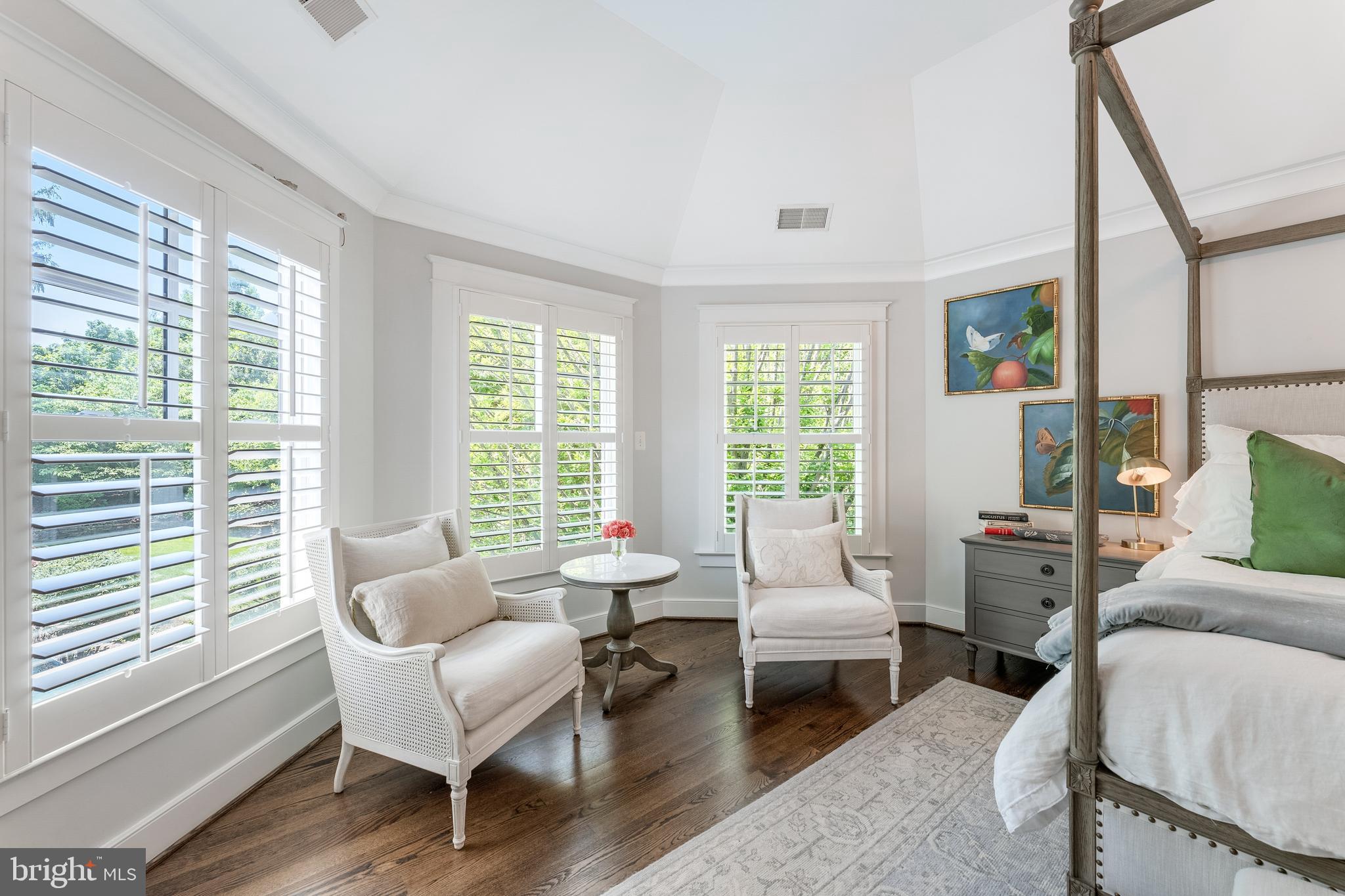 STONELEIGH - Residential