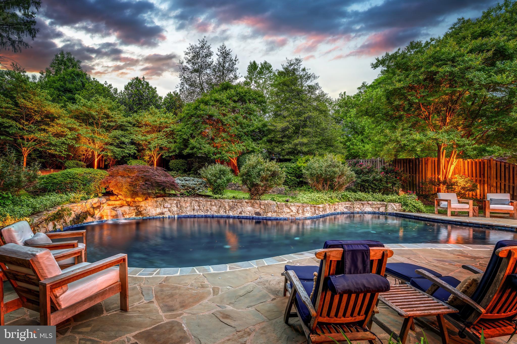 STONELEIGH - Residential