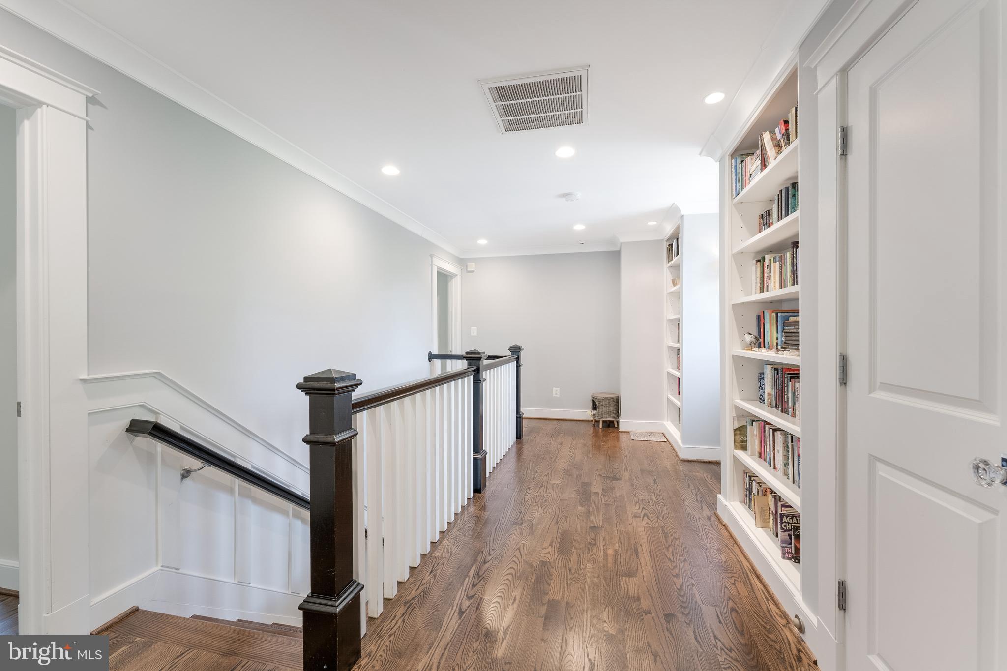 STONELEIGH - Residential