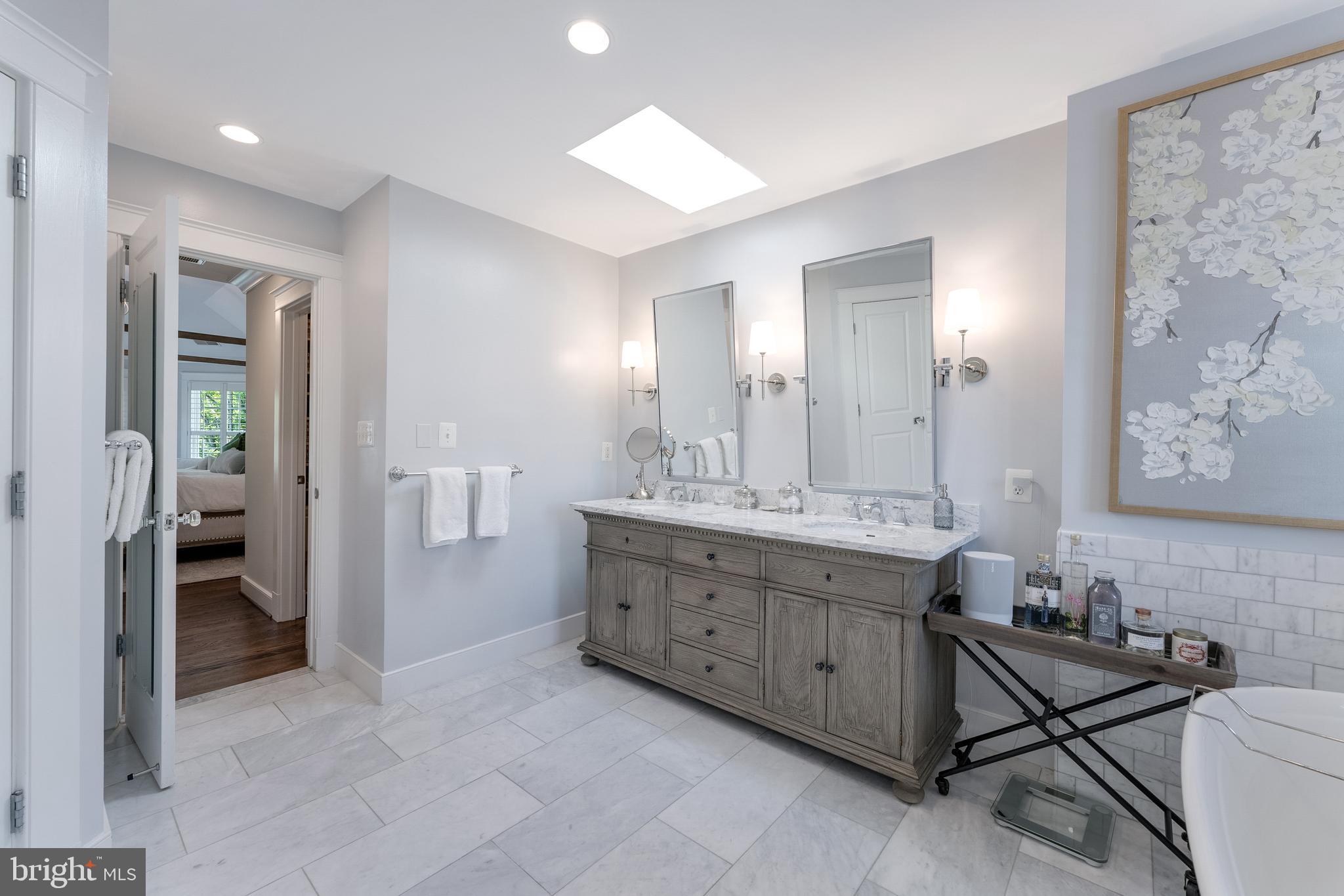 STONELEIGH - Residential