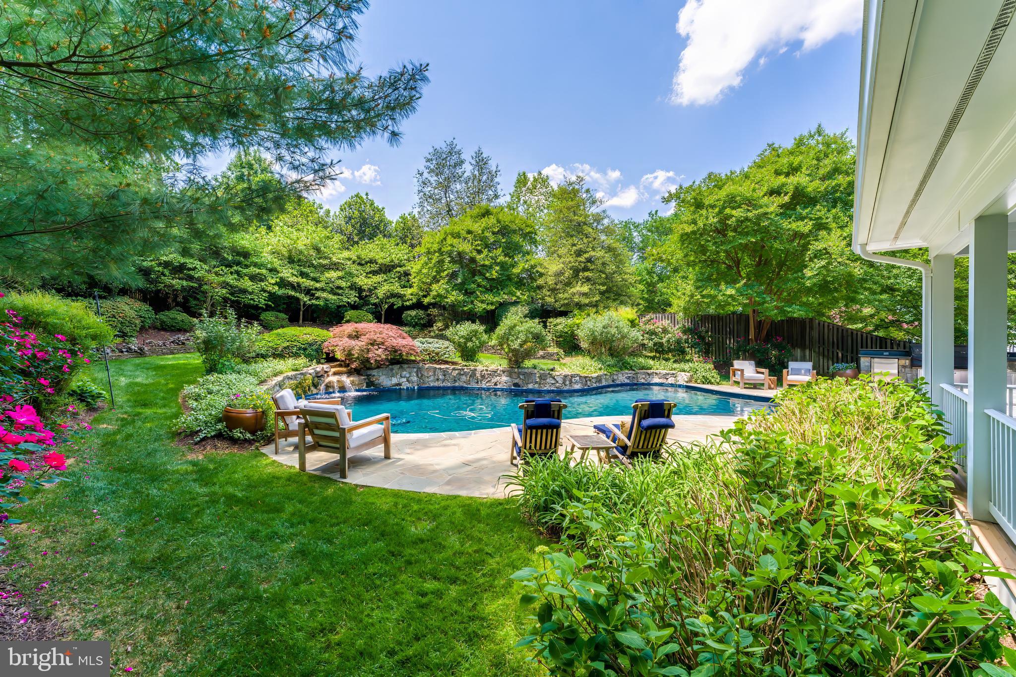 STONELEIGH - Residential