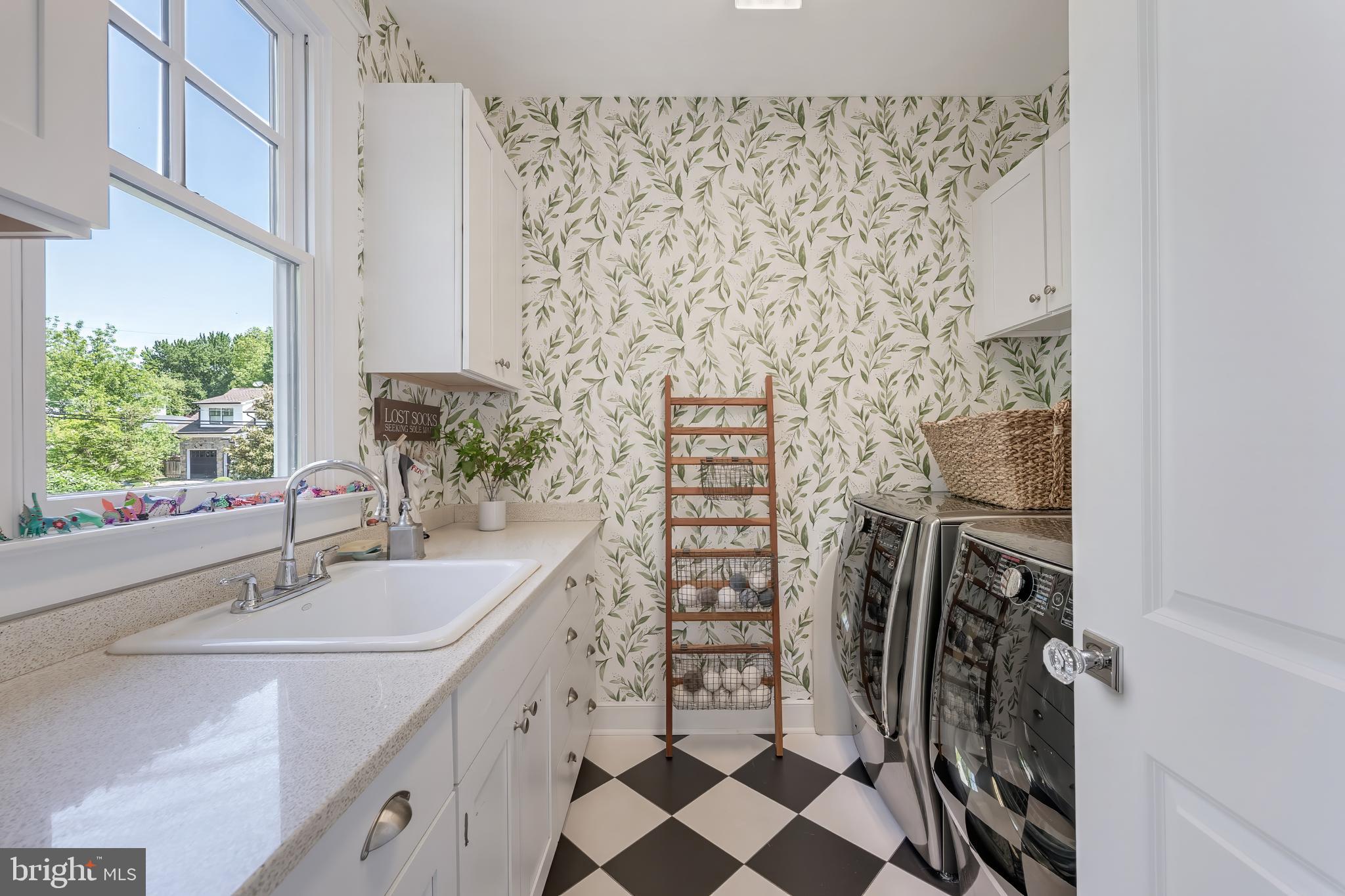 STONELEIGH - Residential