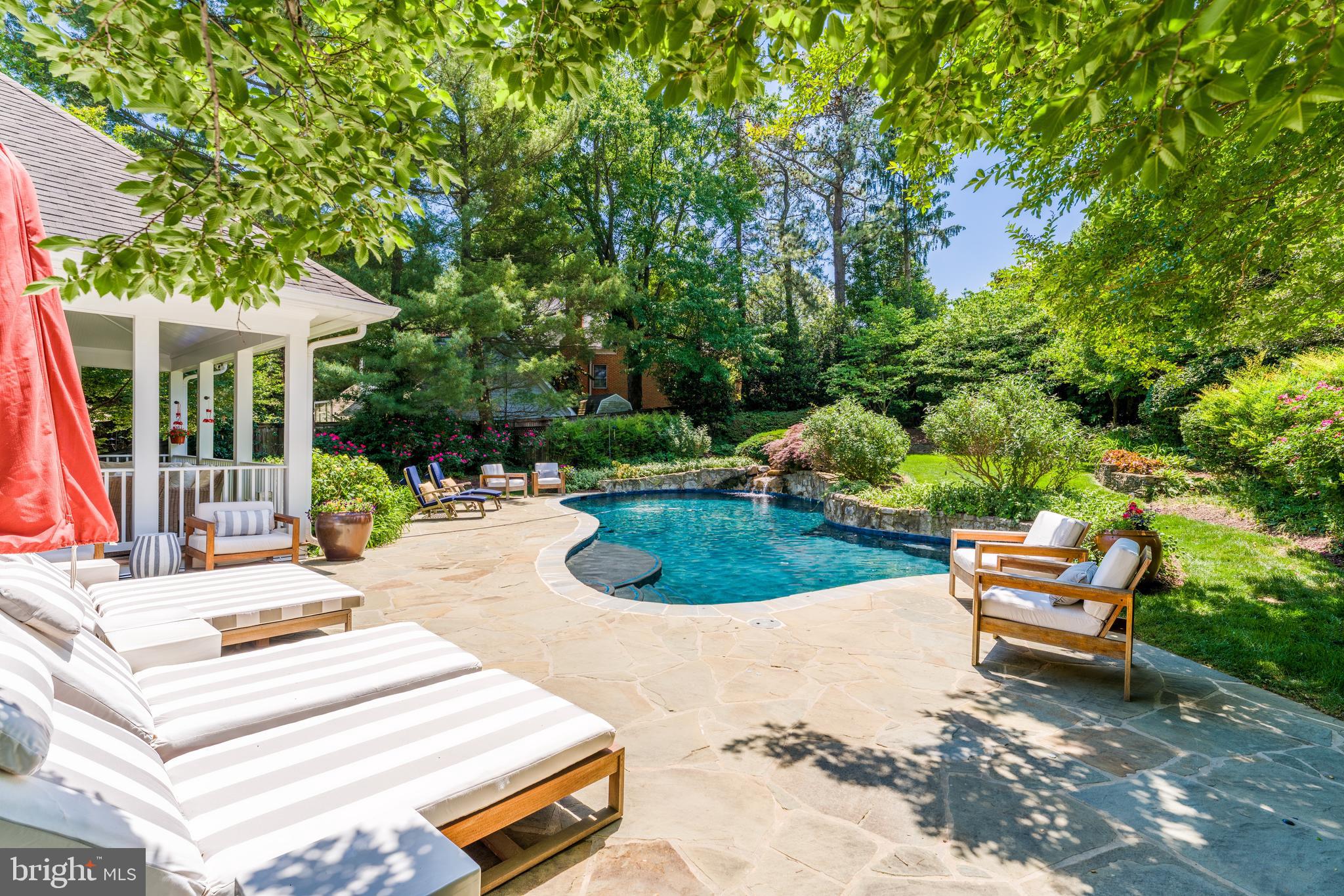 STONELEIGH - Residential