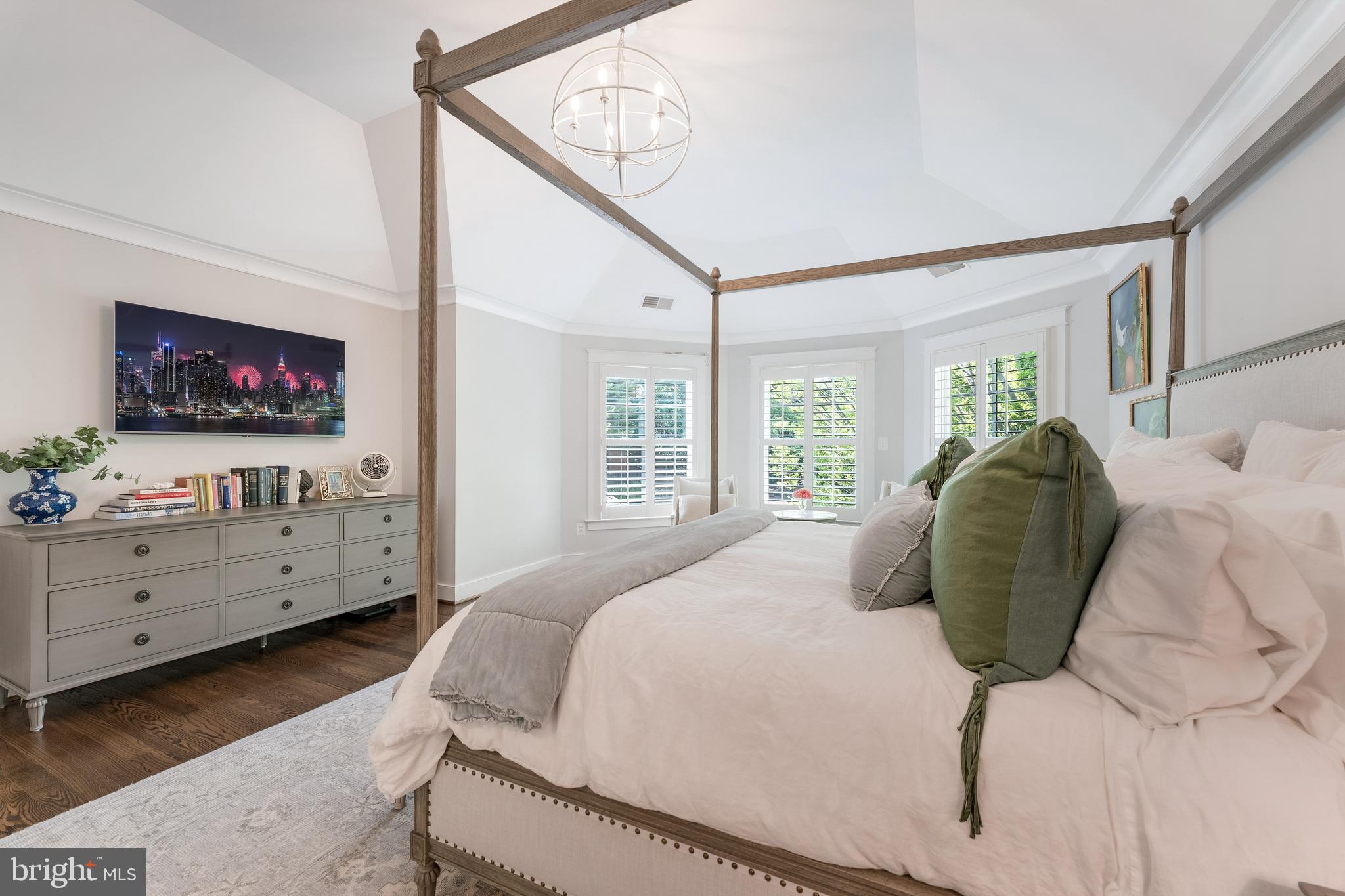 STONELEIGH - Residential