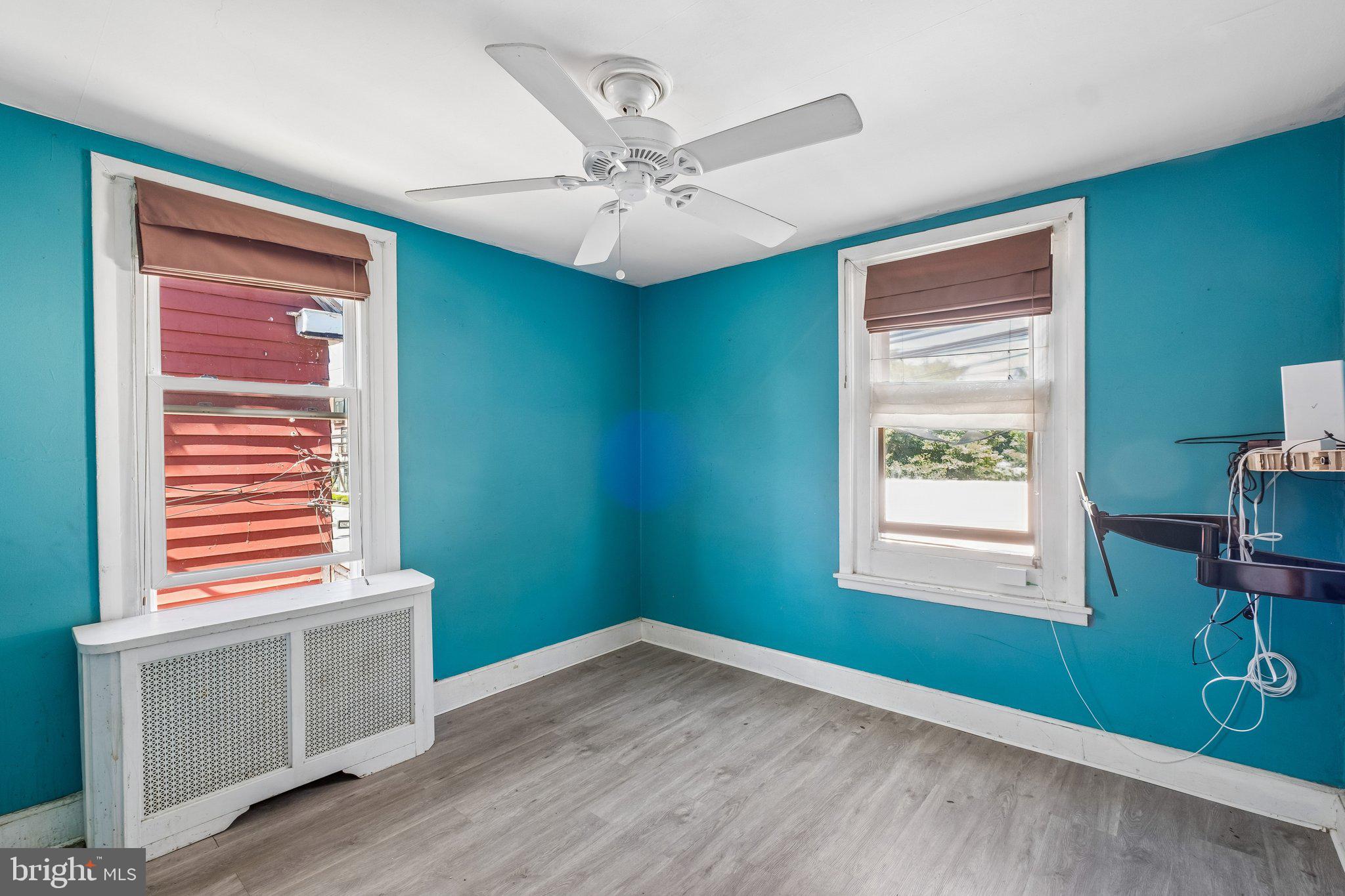 WYNDMOOR - Commercial Sale