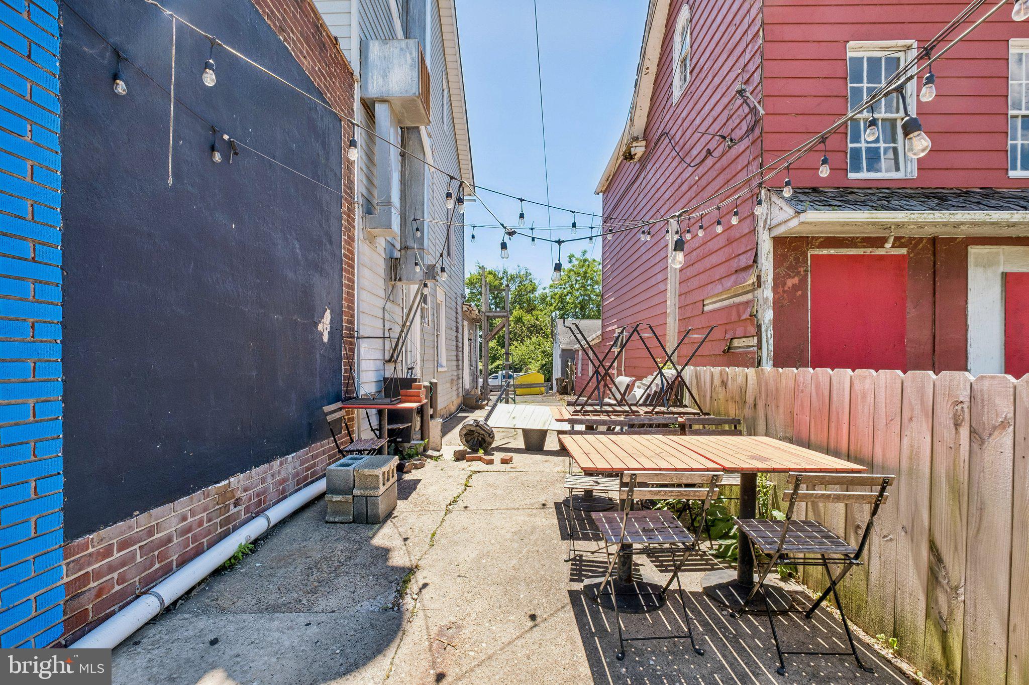 WYNDMOOR - Commercial Sale
