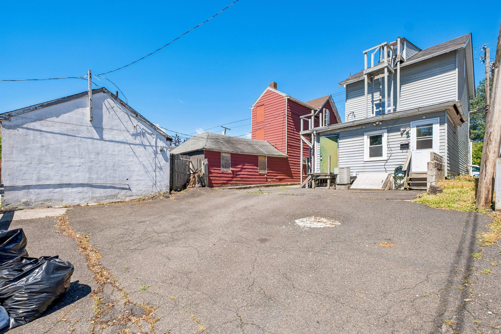 WYNDMOOR - Commercial Sale
