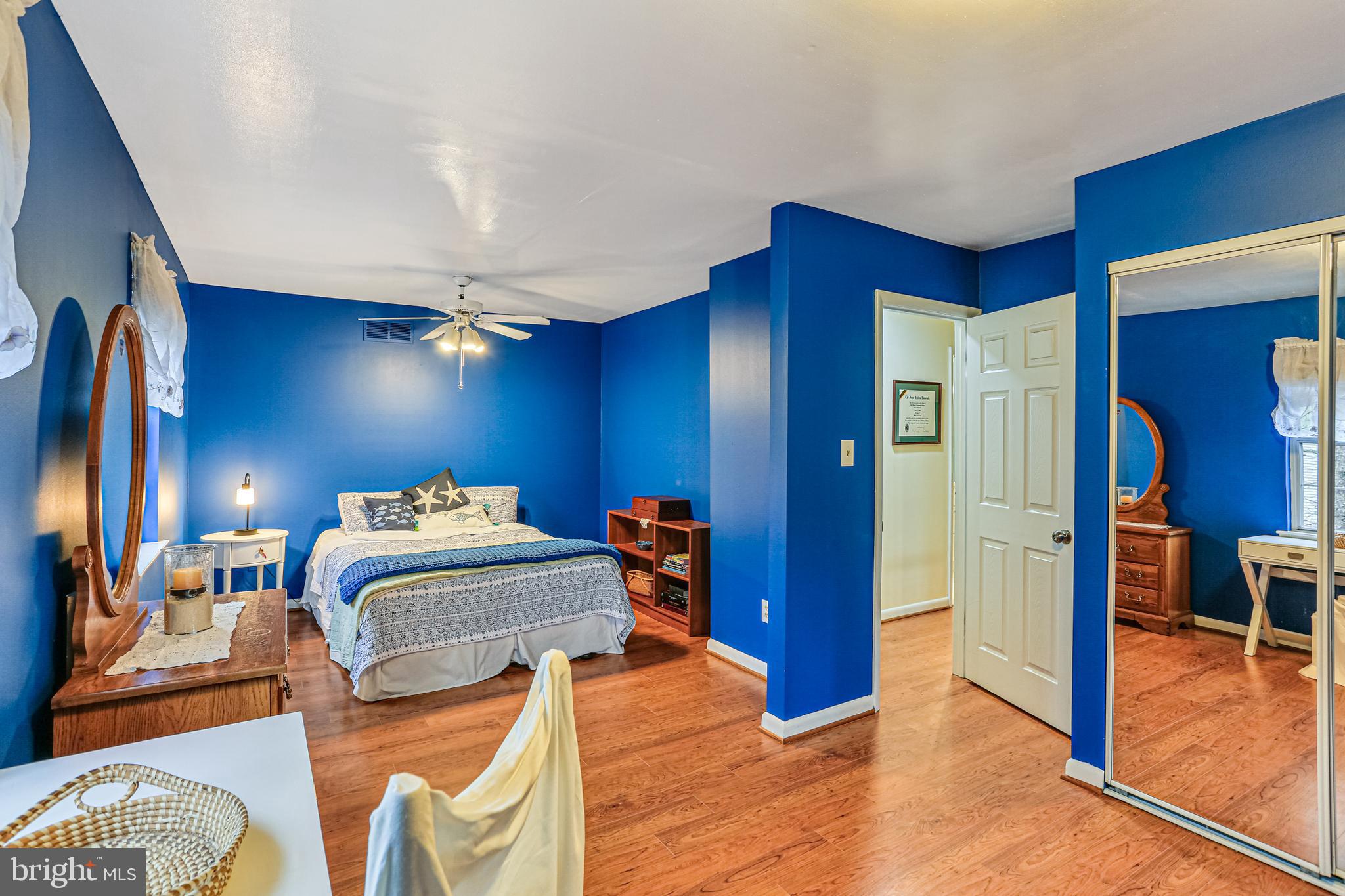 DIVINITY COVE - Residential