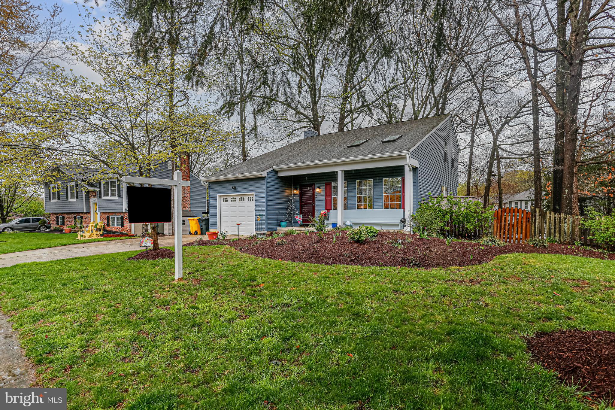 DIVINITY COVE - Residential