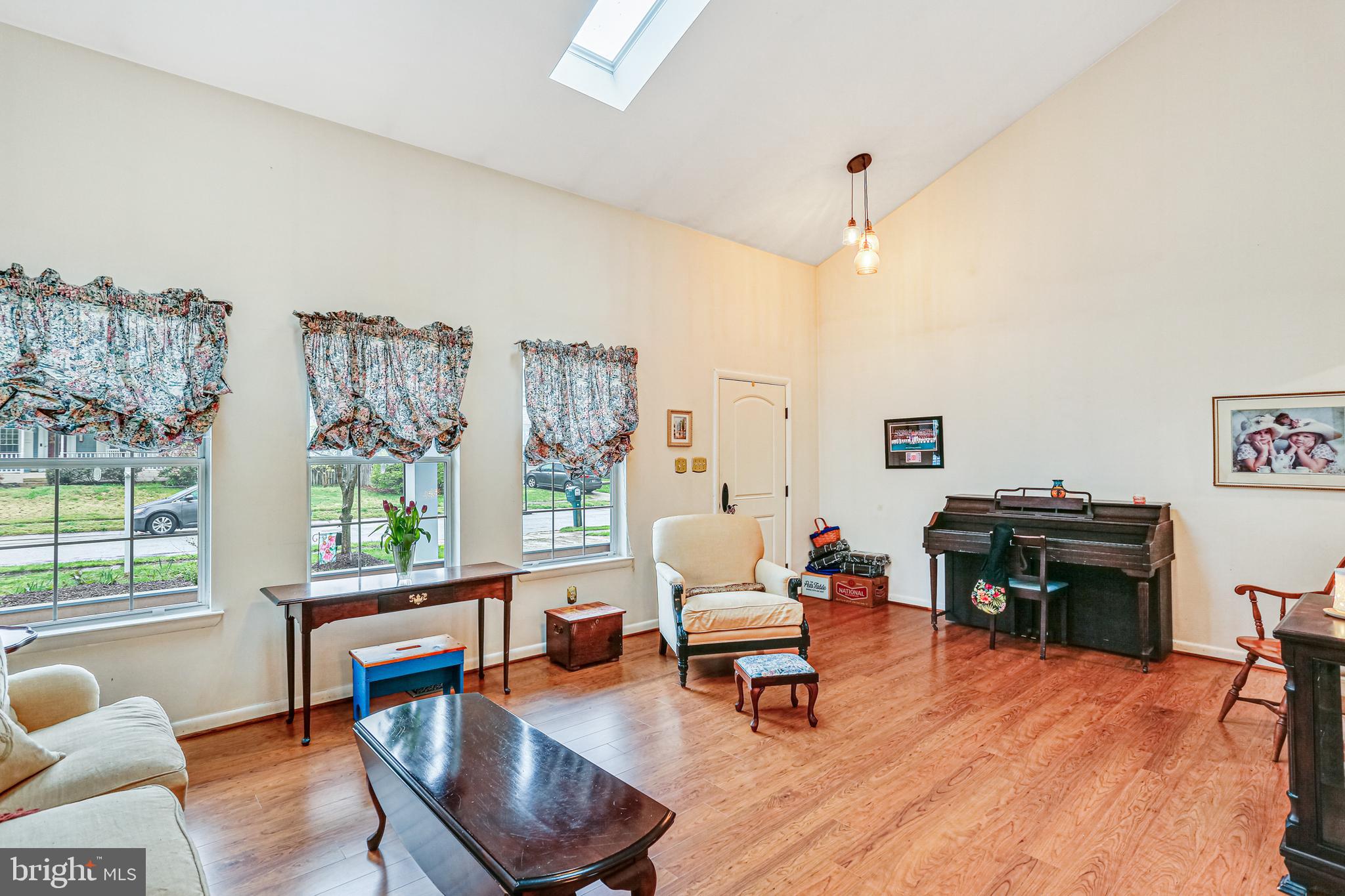 DIVINITY COVE - Residential