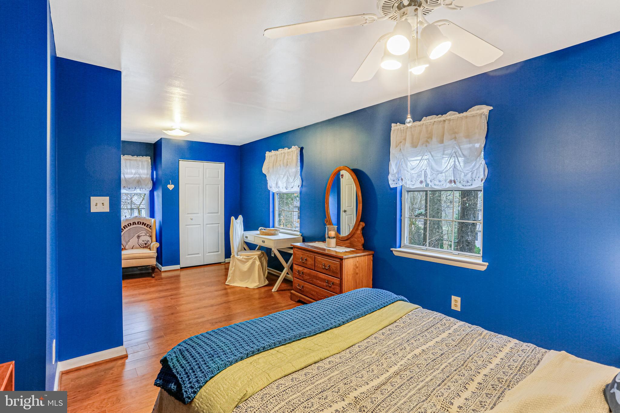 DIVINITY COVE - Residential