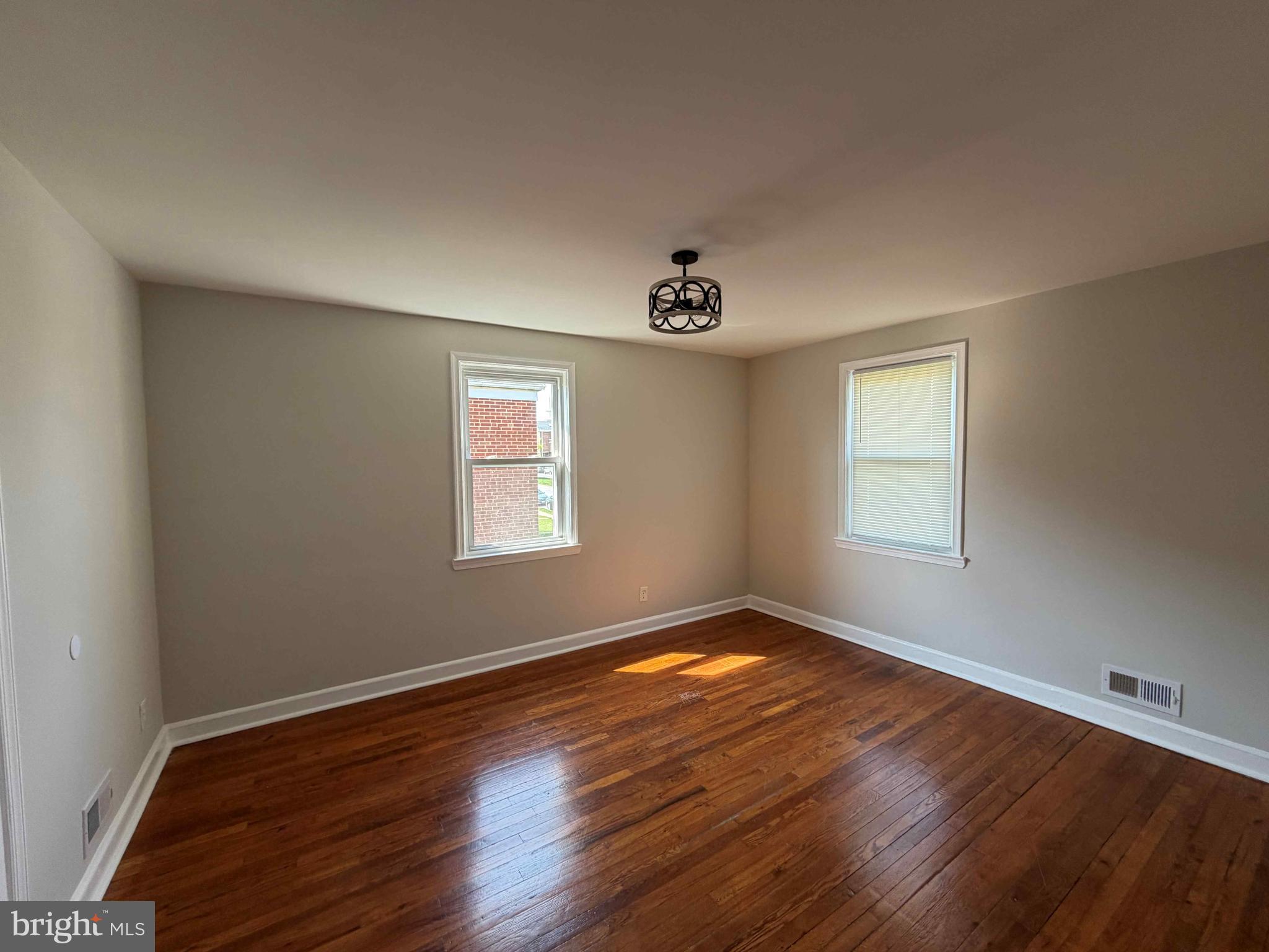 NORTHWOOD - Residential
