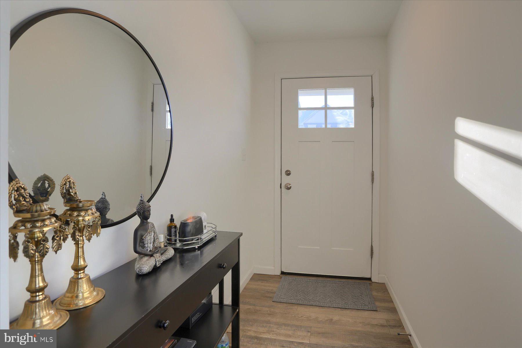 EASTVALE GROVE - Residential
