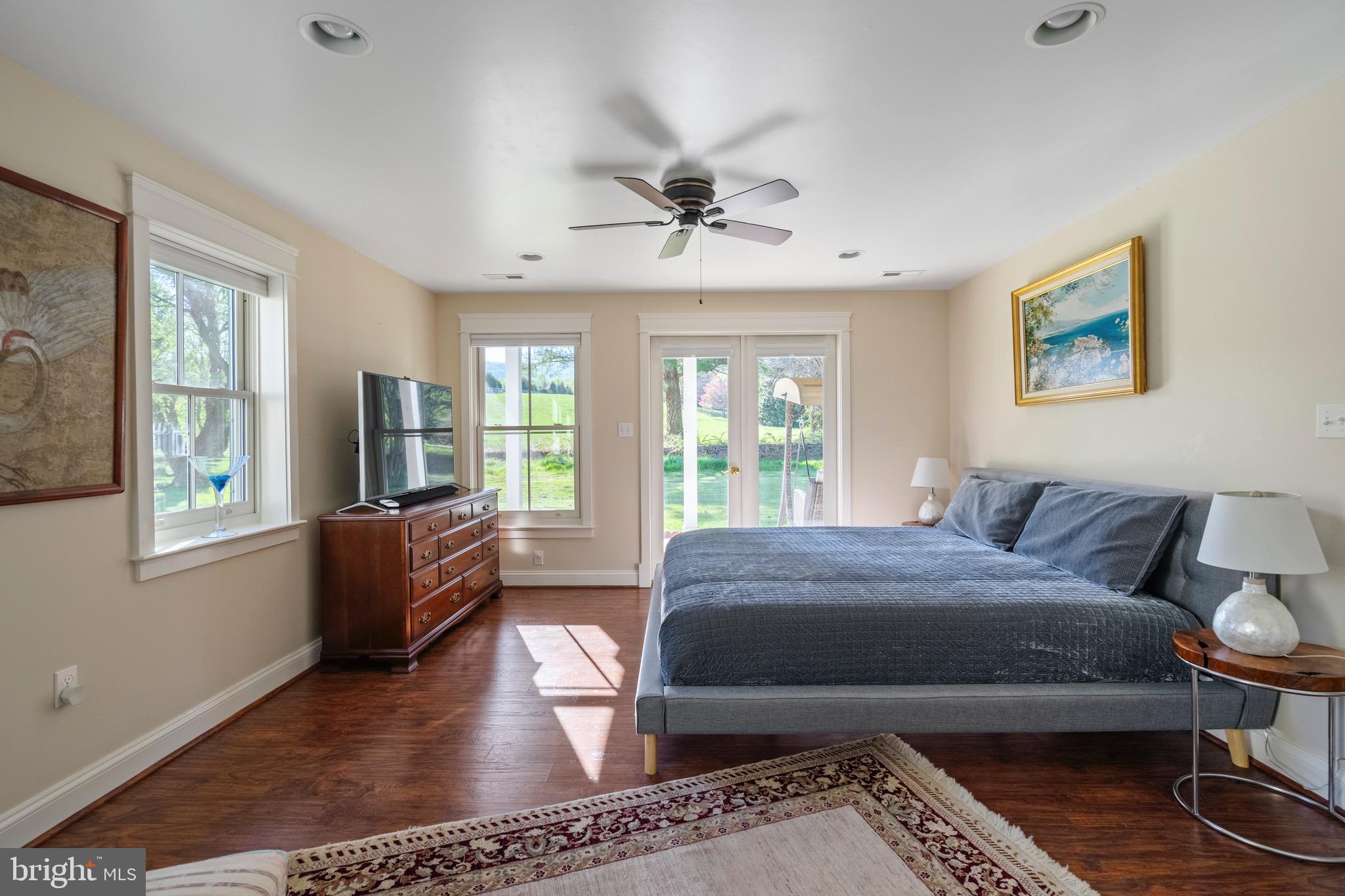 WASHINGTON VIRGINIA - Commercial Sale