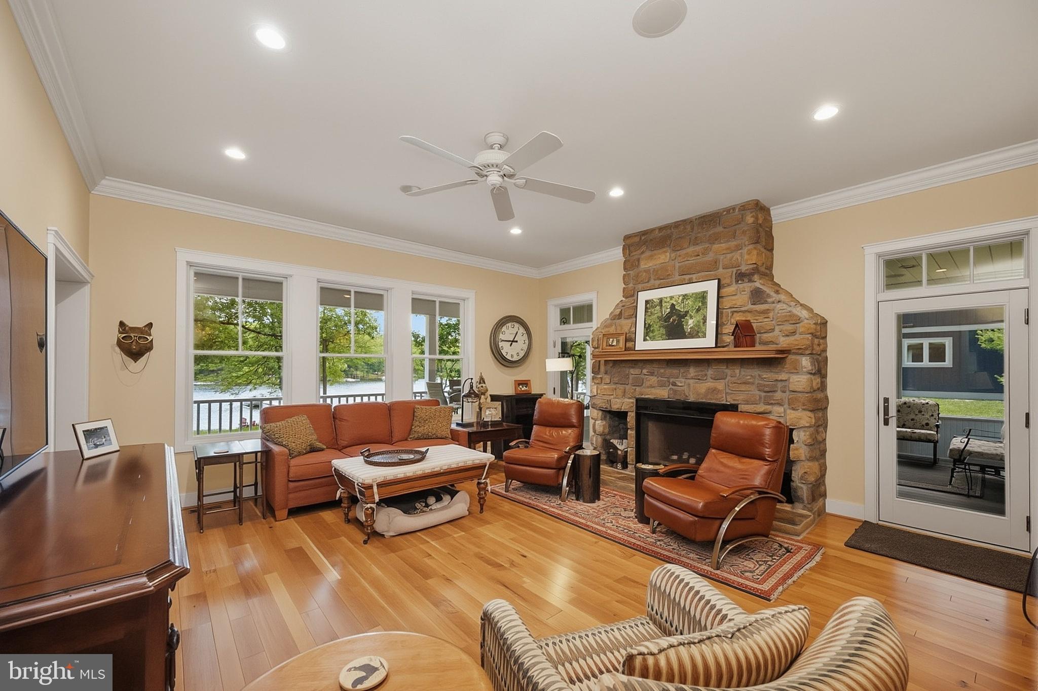 THOUSAND ACRES - Residential
