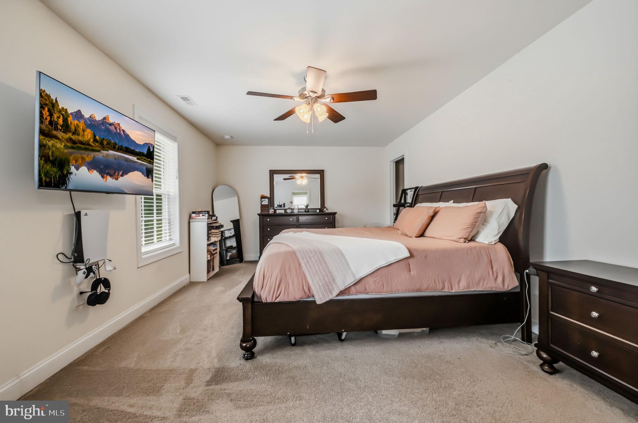 LONGWOOD LAKES - Residential