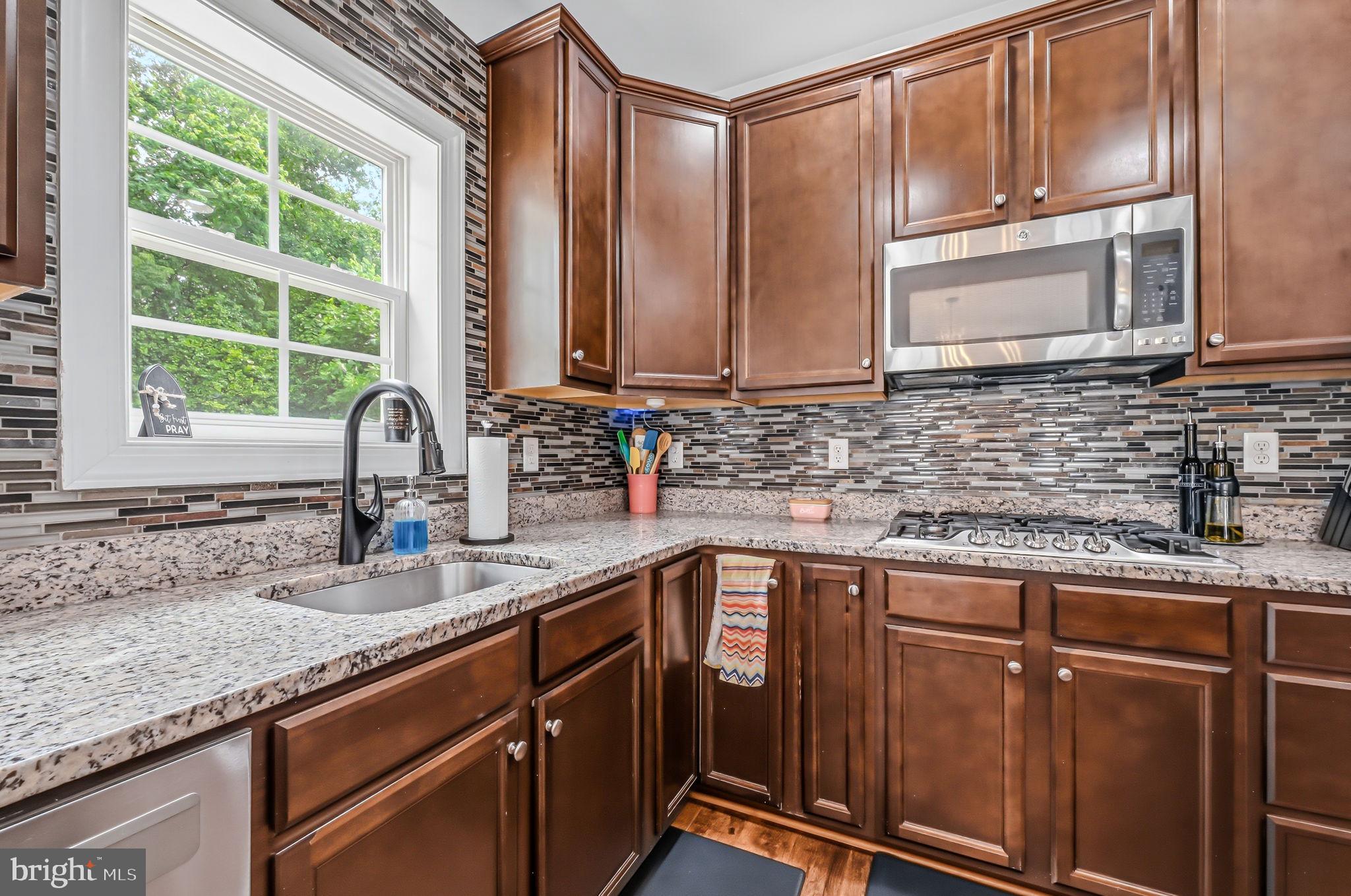 LONGWOOD LAKES - Residential