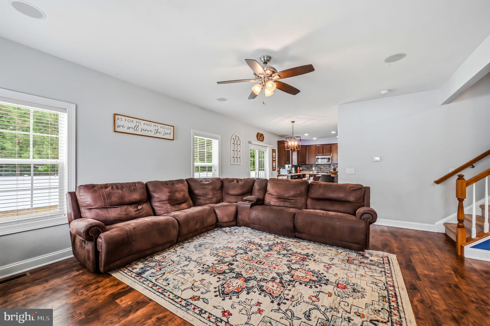 LONGWOOD LAKES - Residential