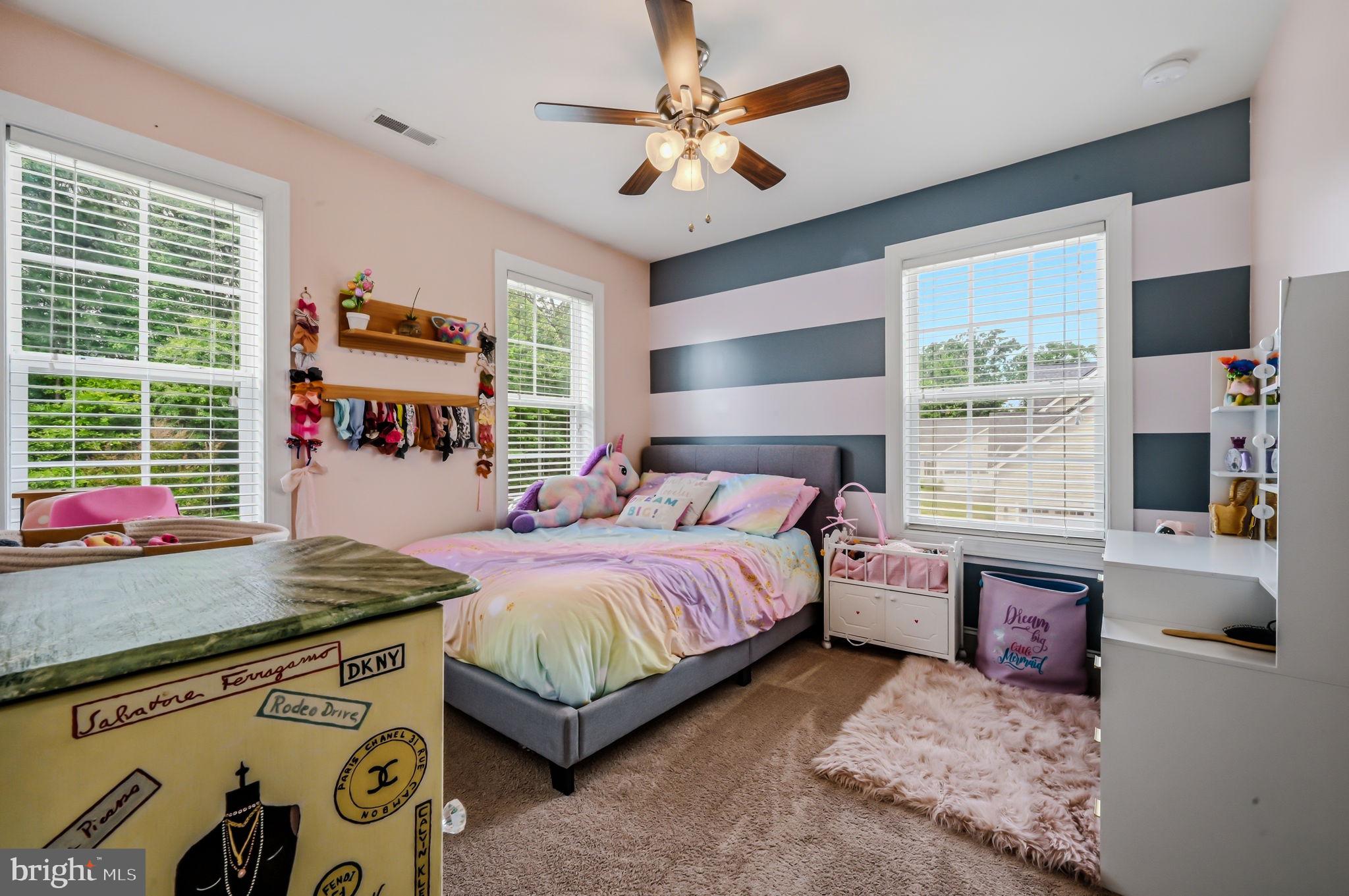 LONGWOOD LAKES - Residential