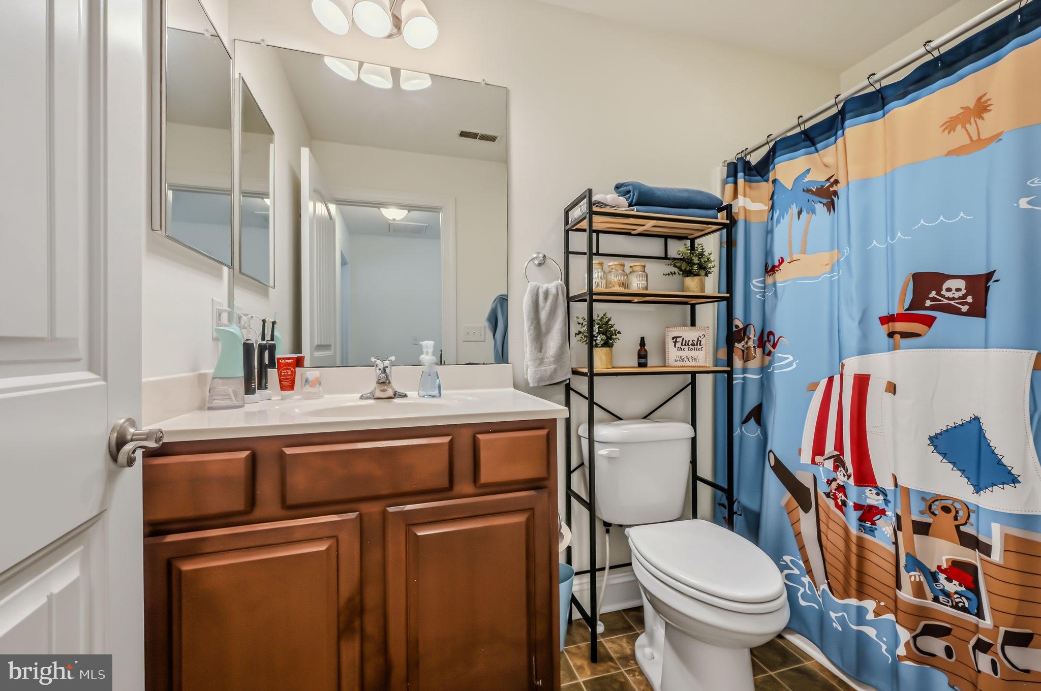 LONGWOOD LAKES - Residential