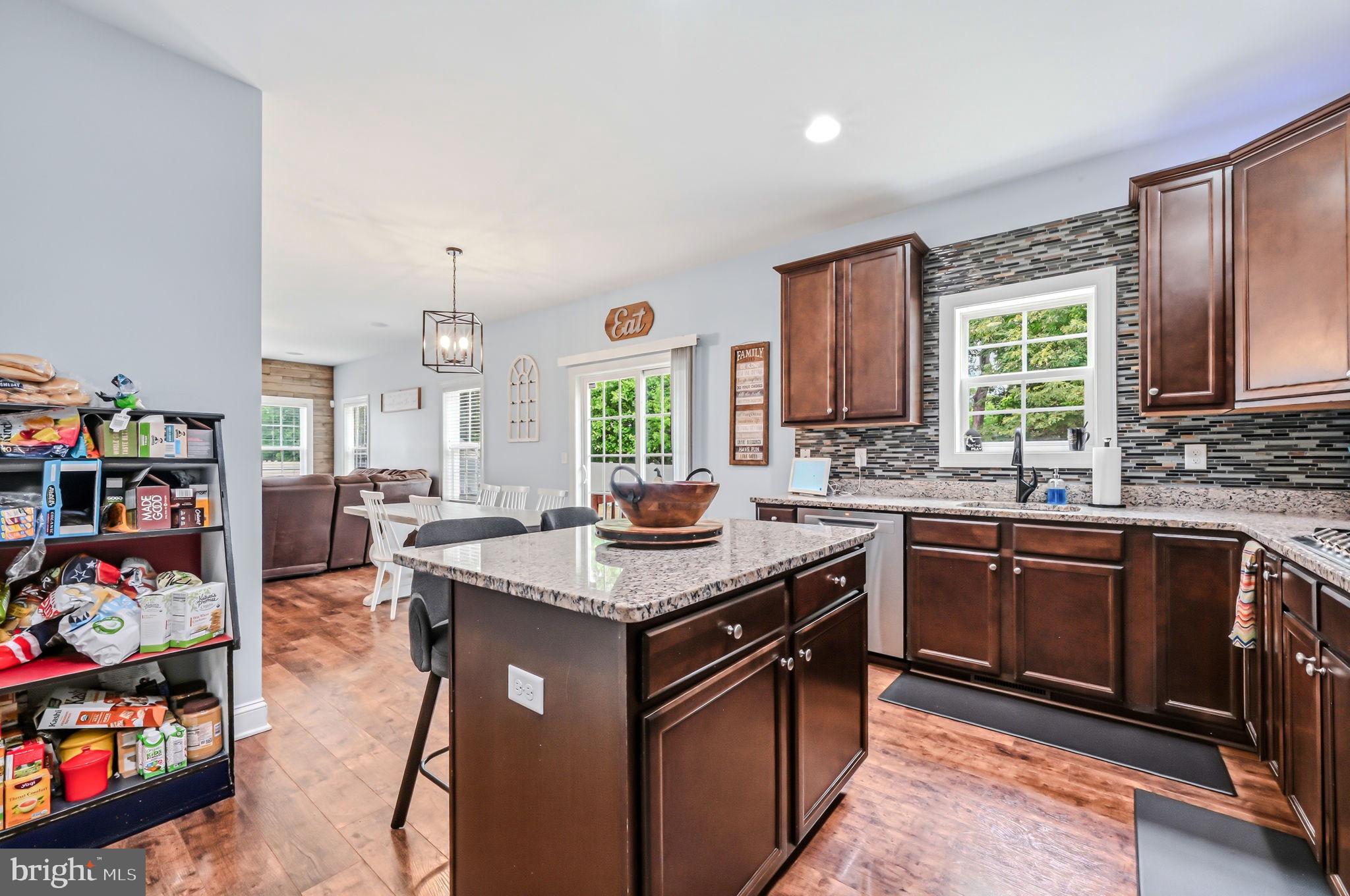 LONGWOOD LAKES - Residential