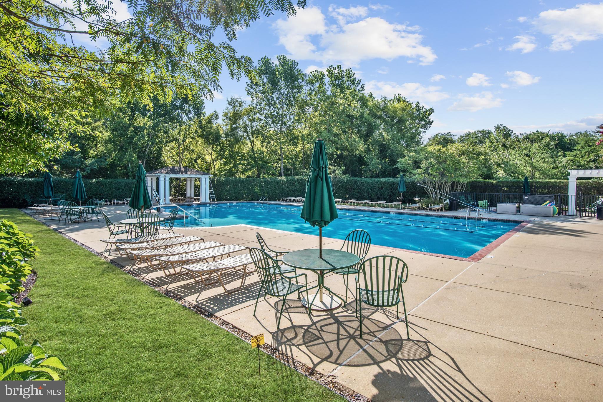 ELLICOTT HILLS - Residential