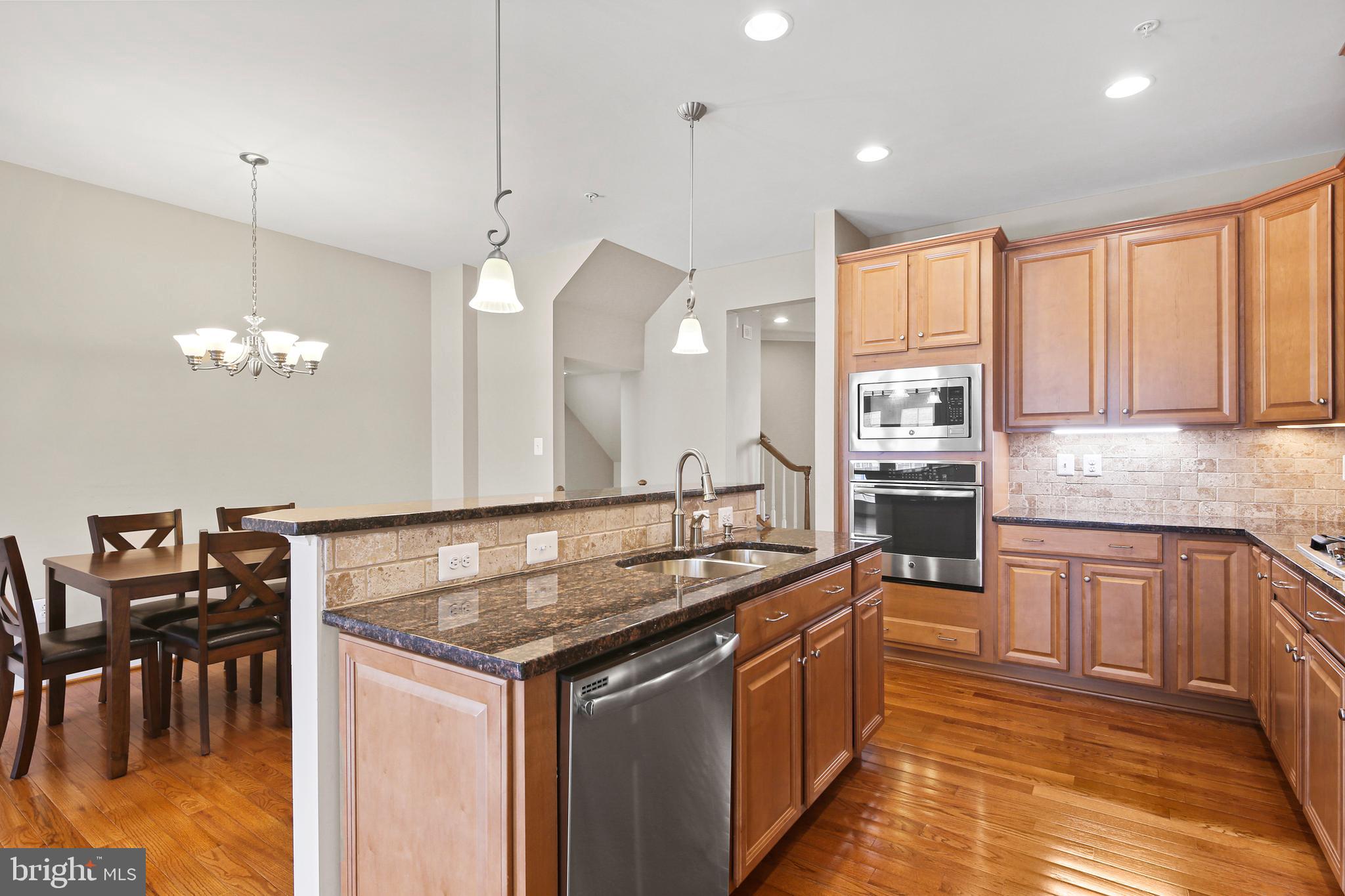 VILLAGES OF URBANA - Residential Lease