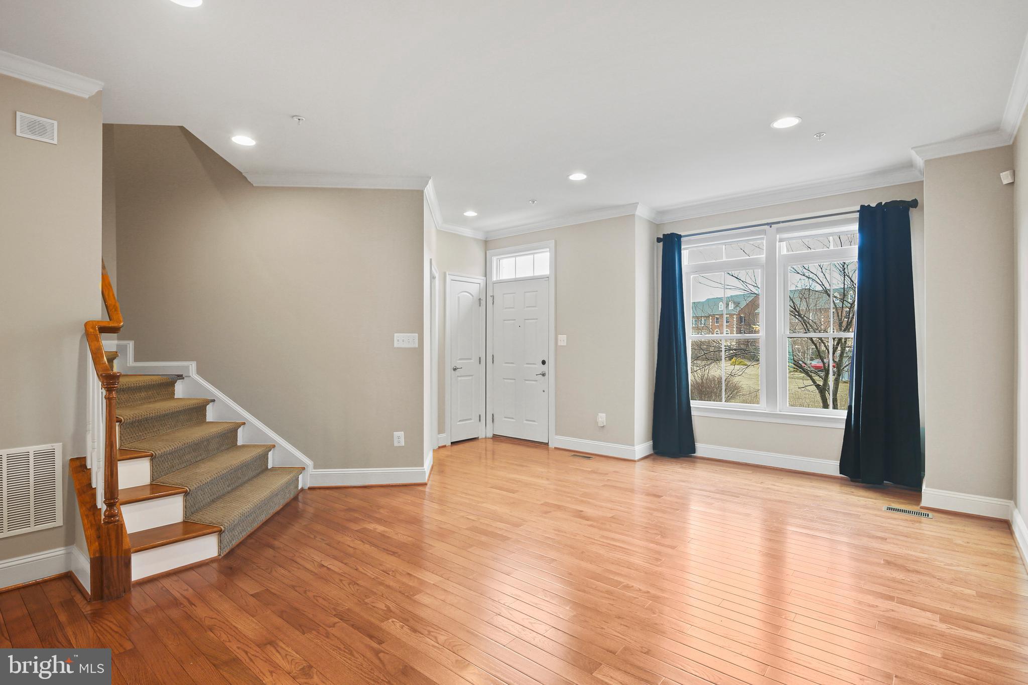 VILLAGES OF URBANA - Residential Lease