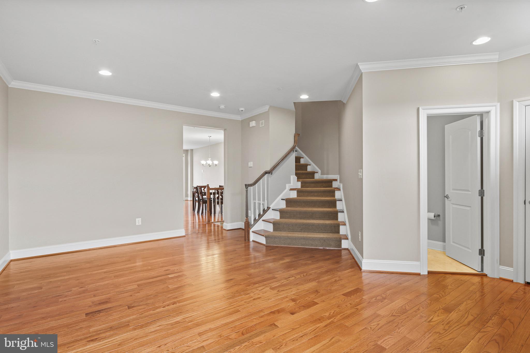 VILLAGES OF URBANA - Residential Lease