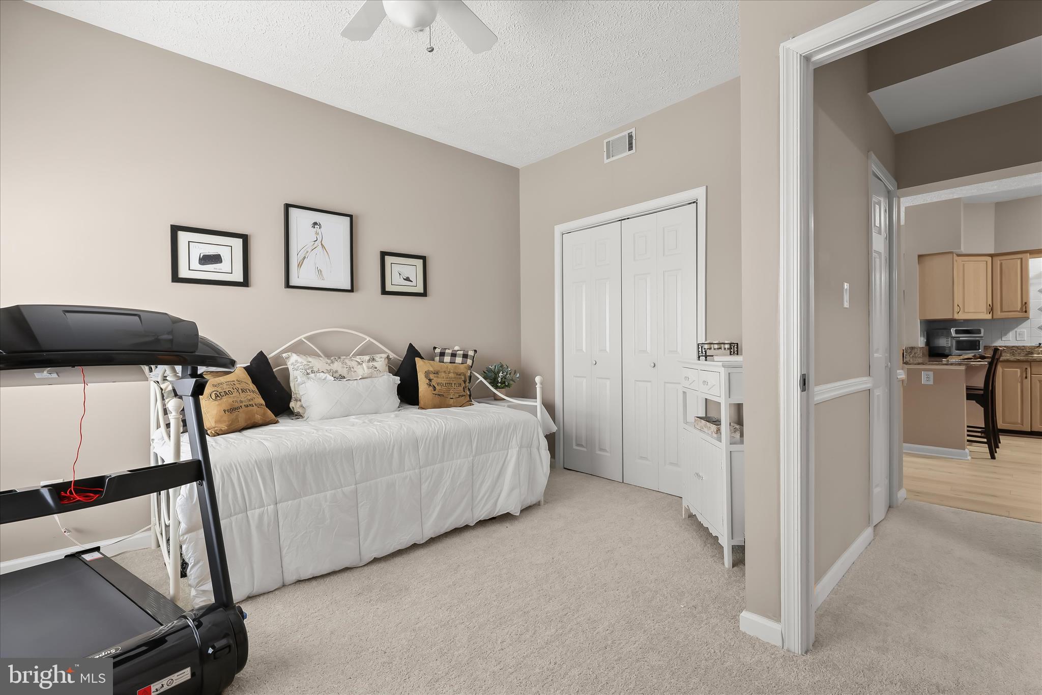 TOMES LANDING - Residential