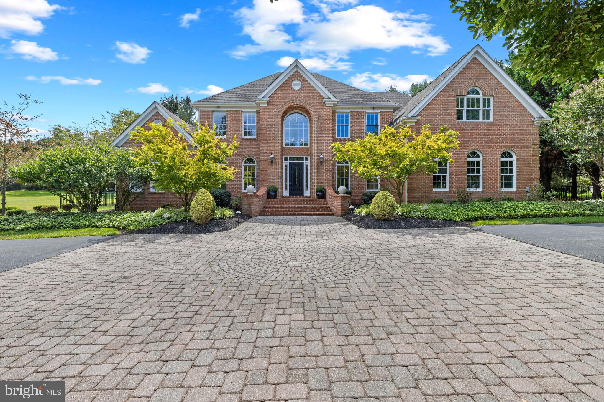 FOX VALLEY - Residential