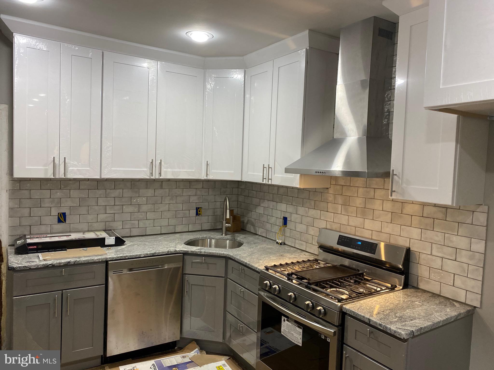 PORT RICHMOND - Residential