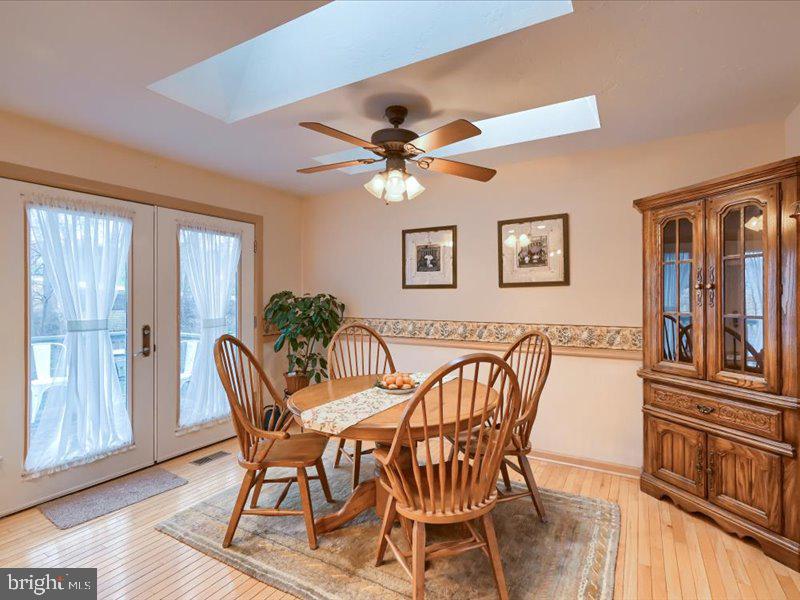 WINDSOR TWP - Residential