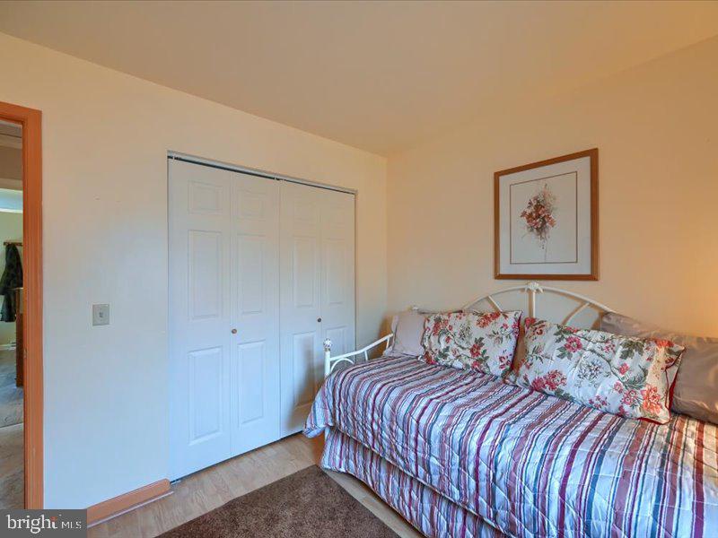 WINDSOR TWP - Residential