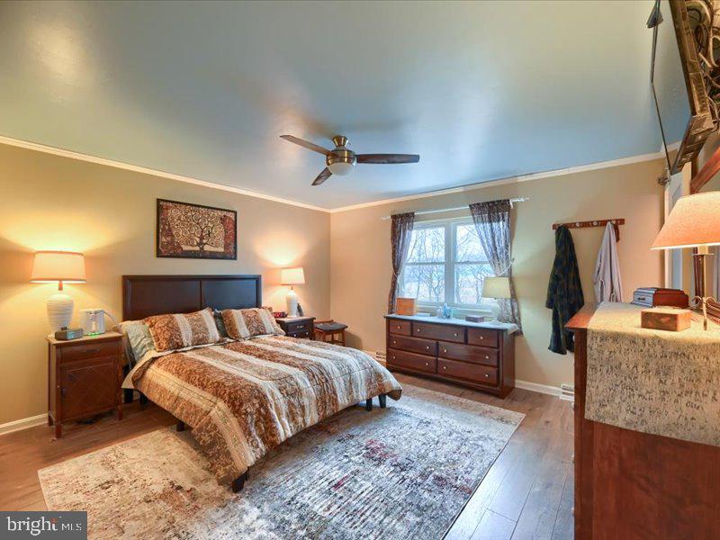 WINDSOR TWP - Residential