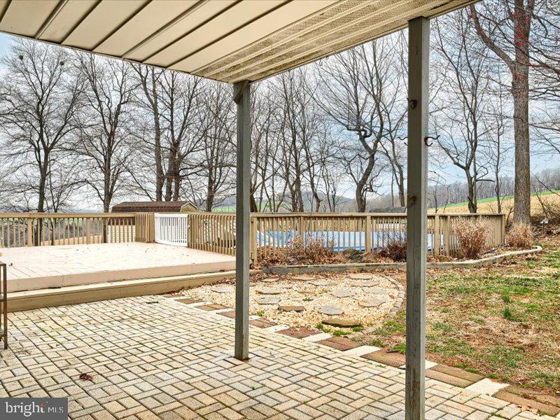 WINDSOR TWP - Residential