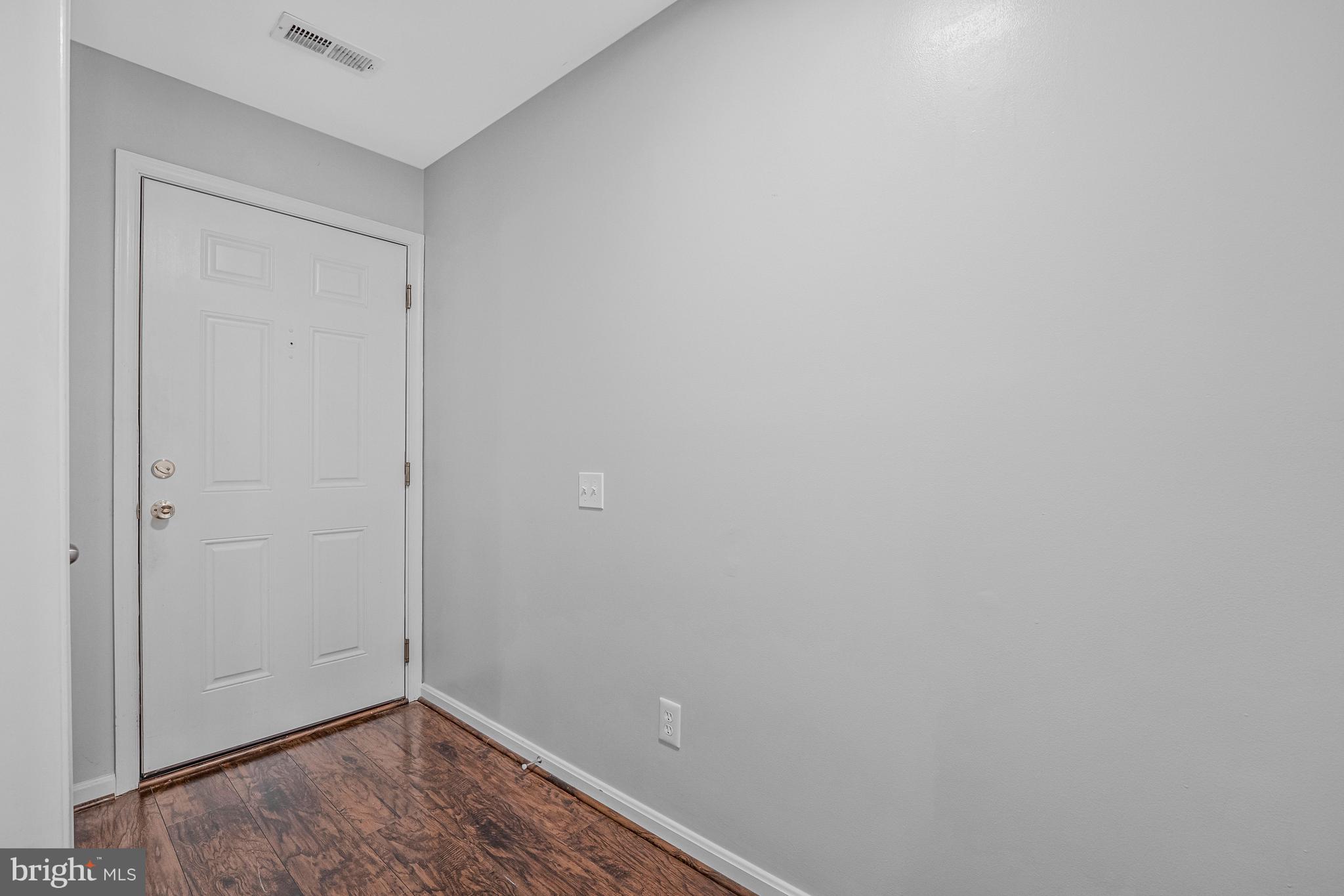FOX CHASE/EXETER - Residential