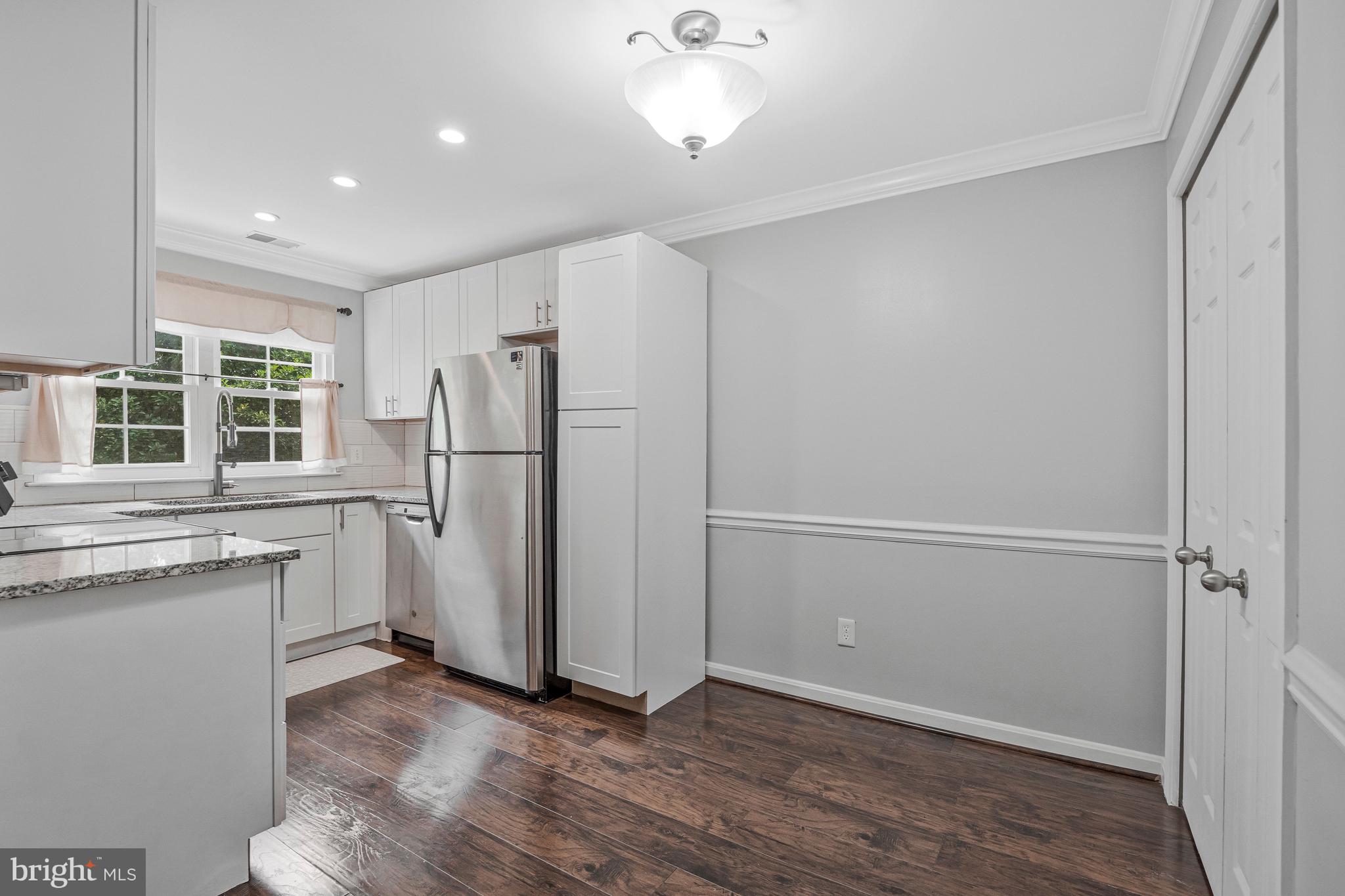 FOX CHASE/EXETER - Residential