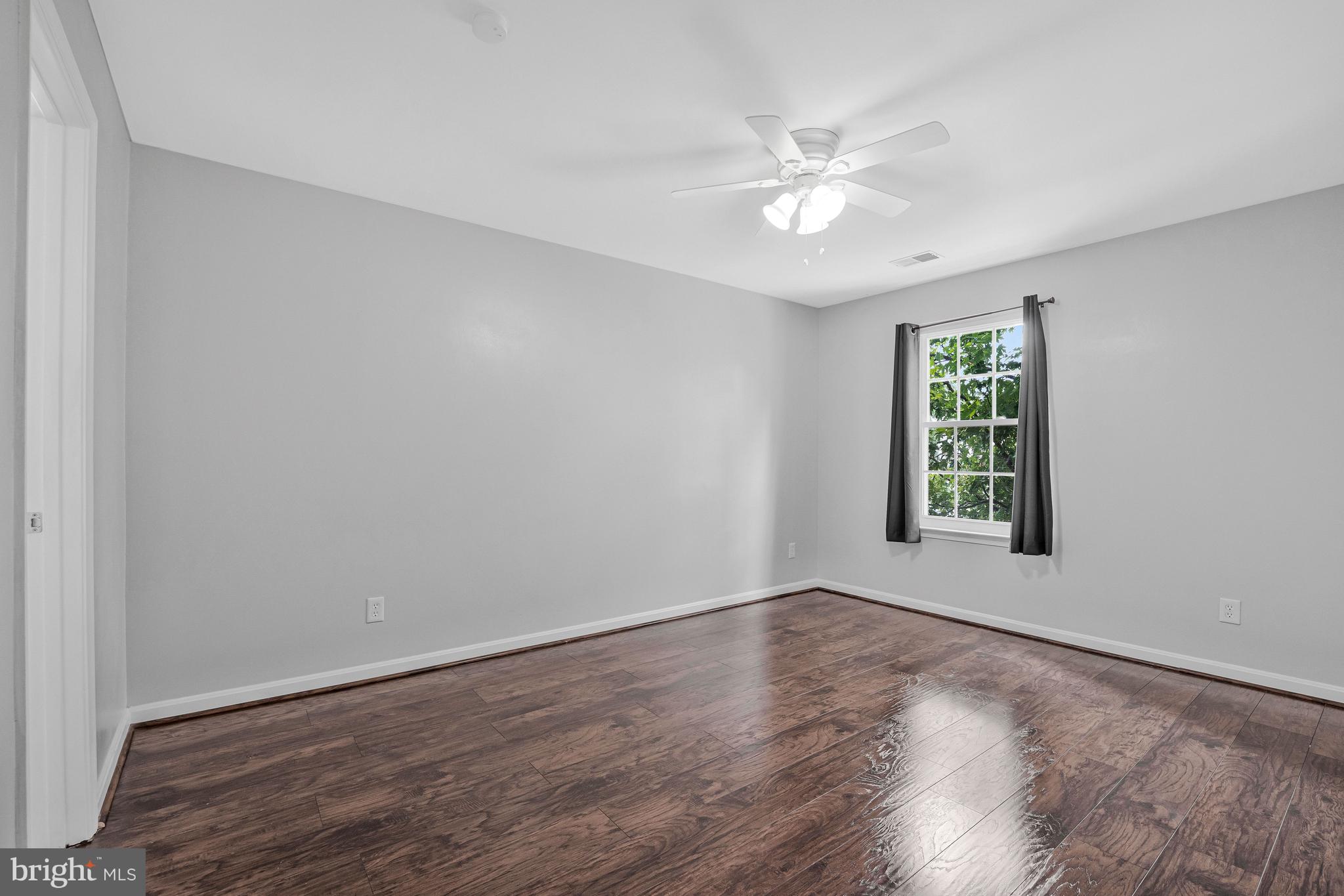 FOX CHASE/EXETER - Residential
